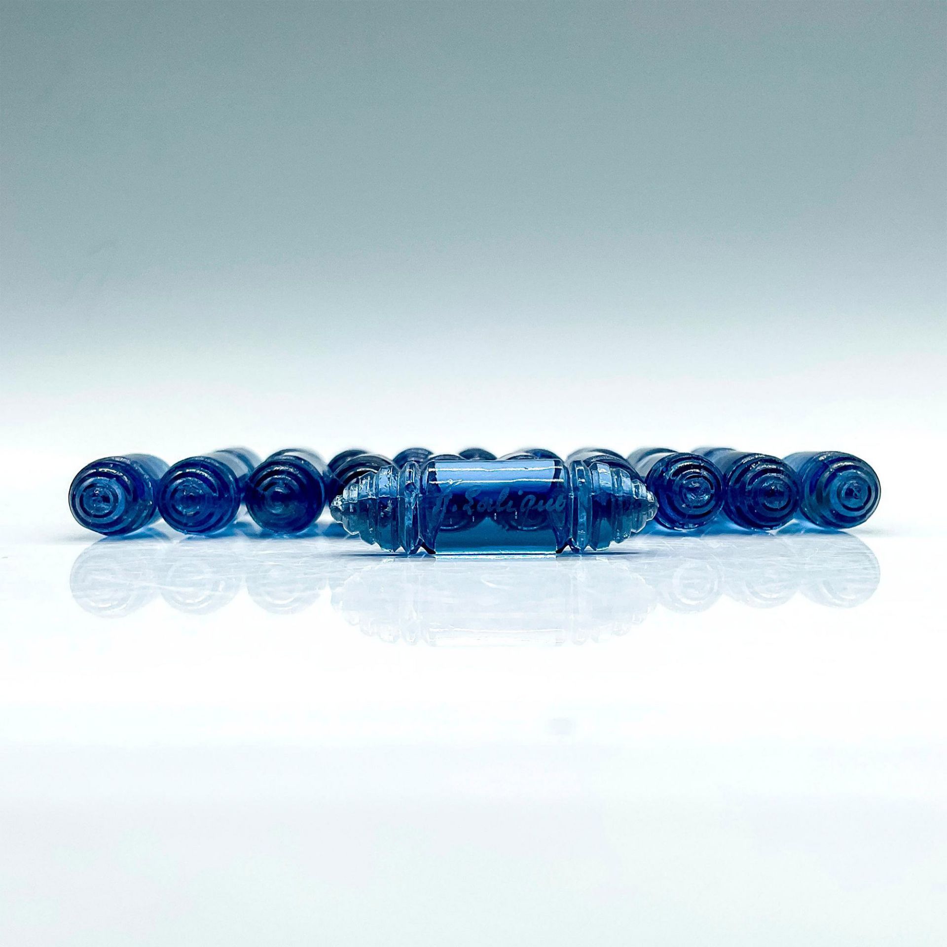 20pc Signed Rene Lalique Glass Bracelet Beads, Renaissance - Image 4 of 4