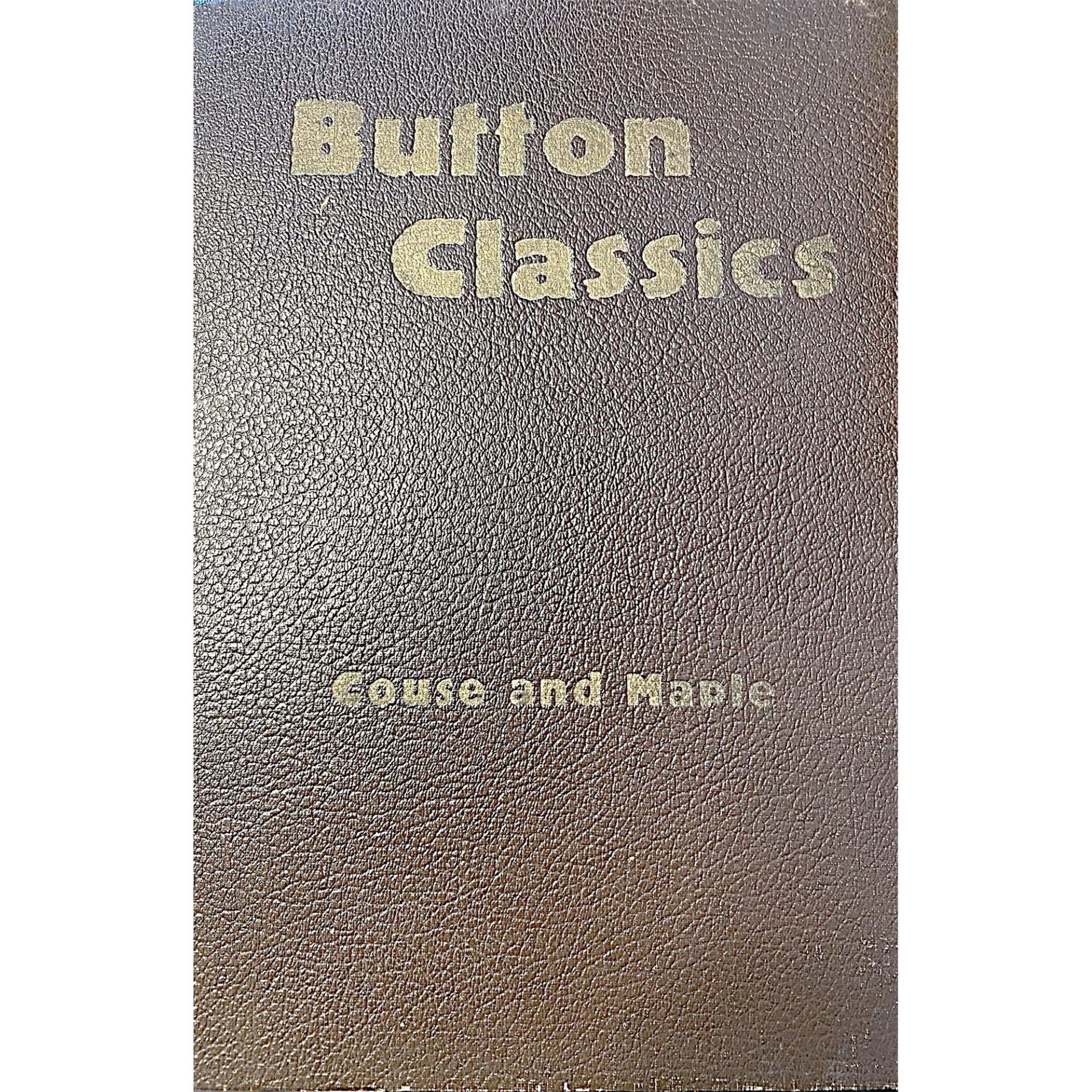 A Group of Books About Buttons - Bild 3 aus 4