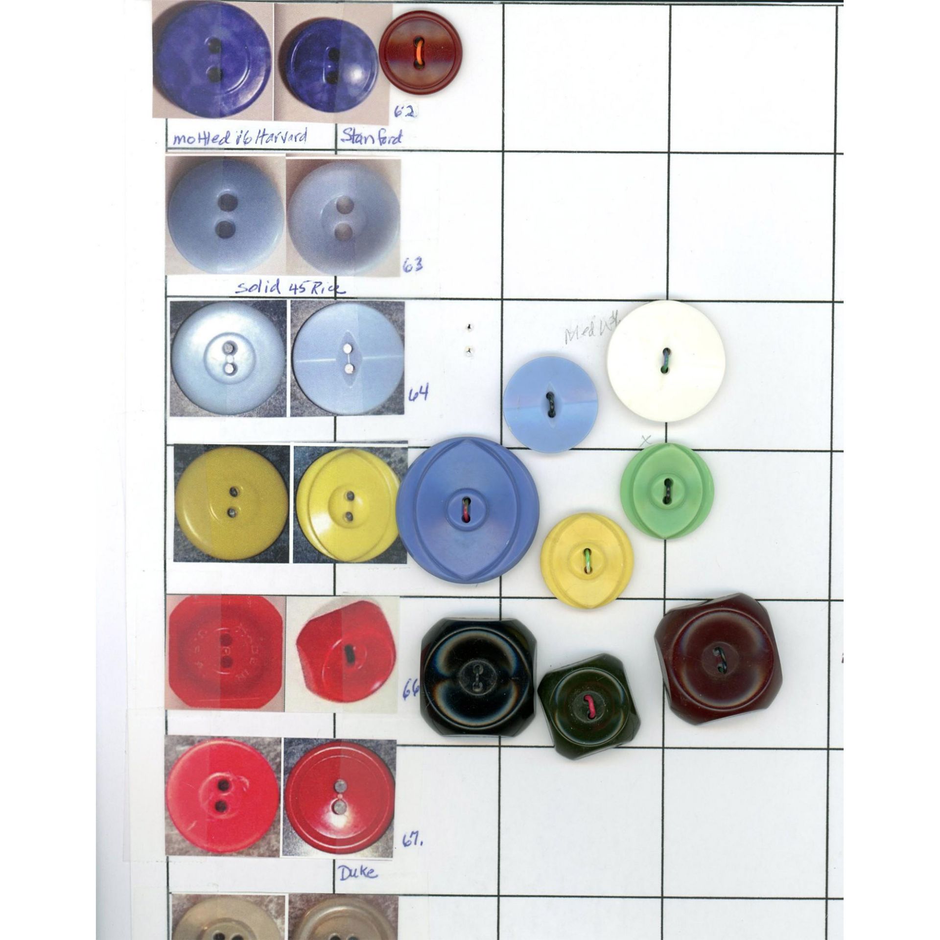 10 Cards of Division Three Colorful Plastic Buttons - Image 5 of 10