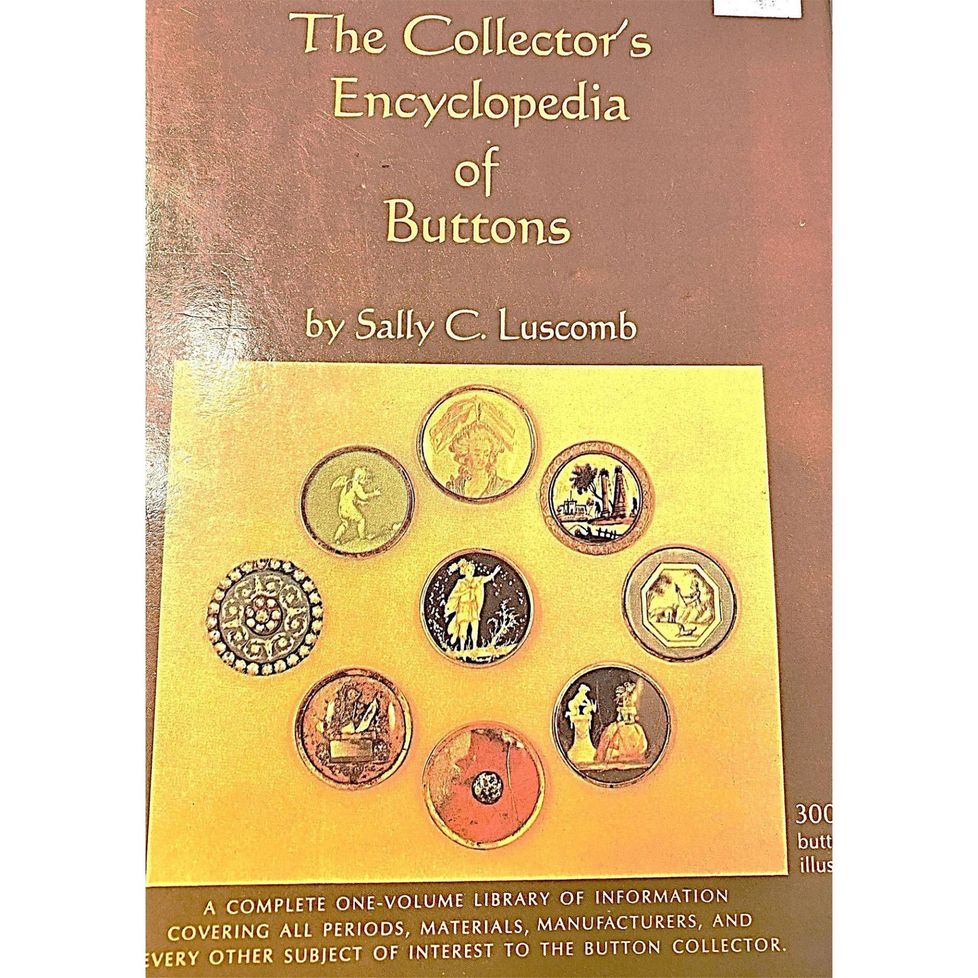 A Group of Books About Buttons - Bild 4 aus 4