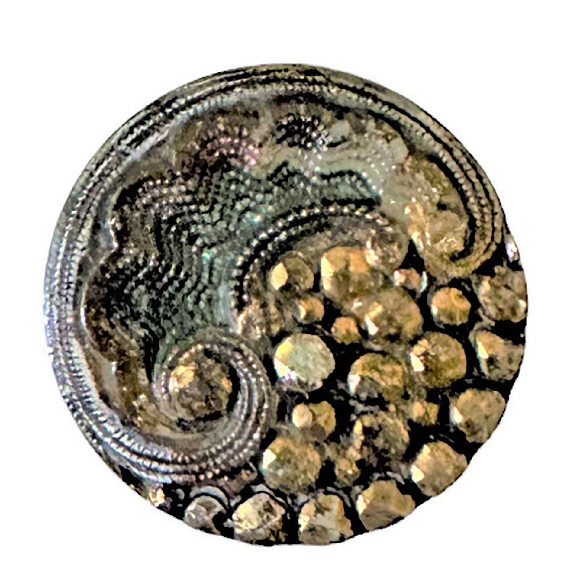 A Small Card of Division One Lacy Glass Buttons - Image 2 of 6