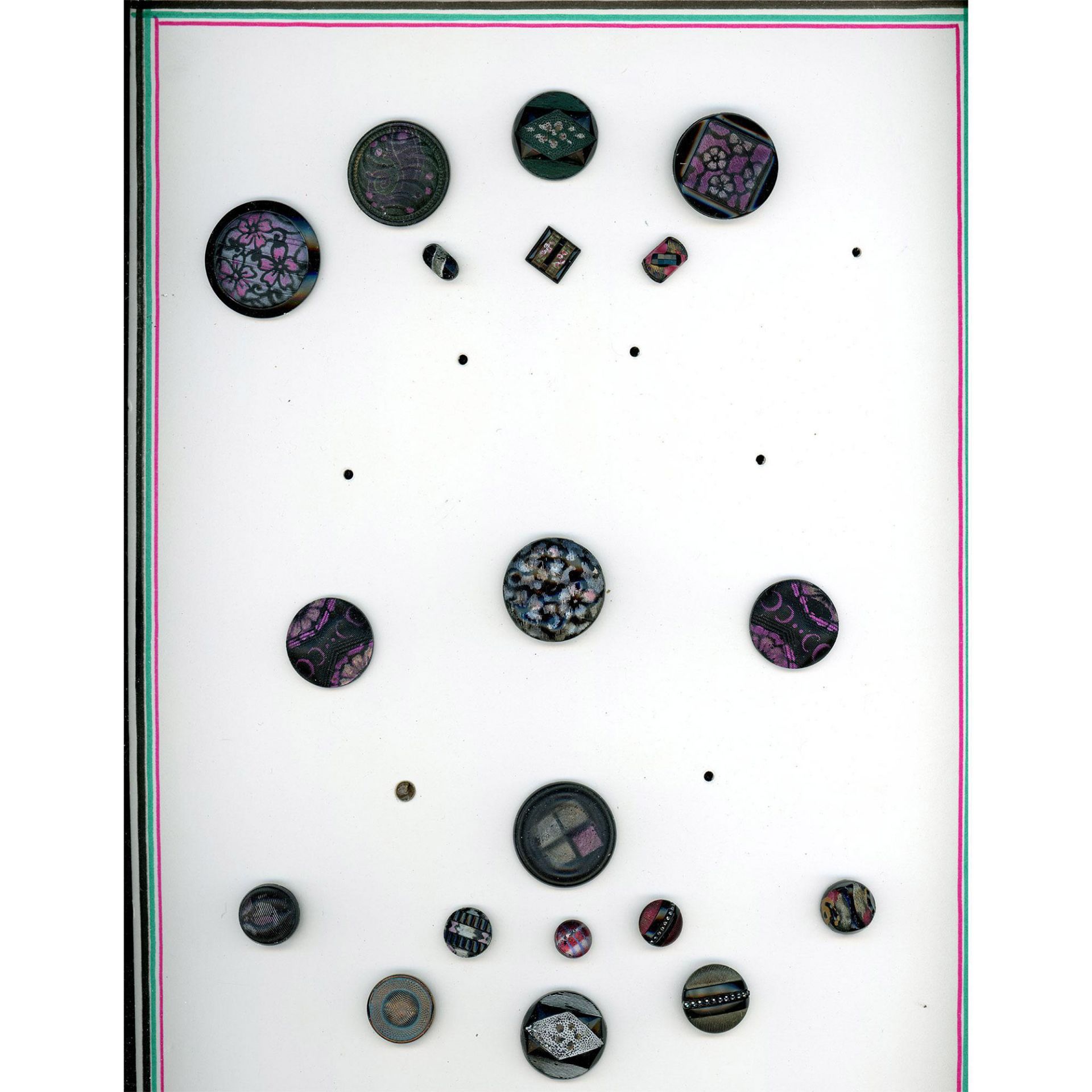 2 Cards of Assorted Div 1 & 3 Black Glass Buttons - Bild 2 aus 2