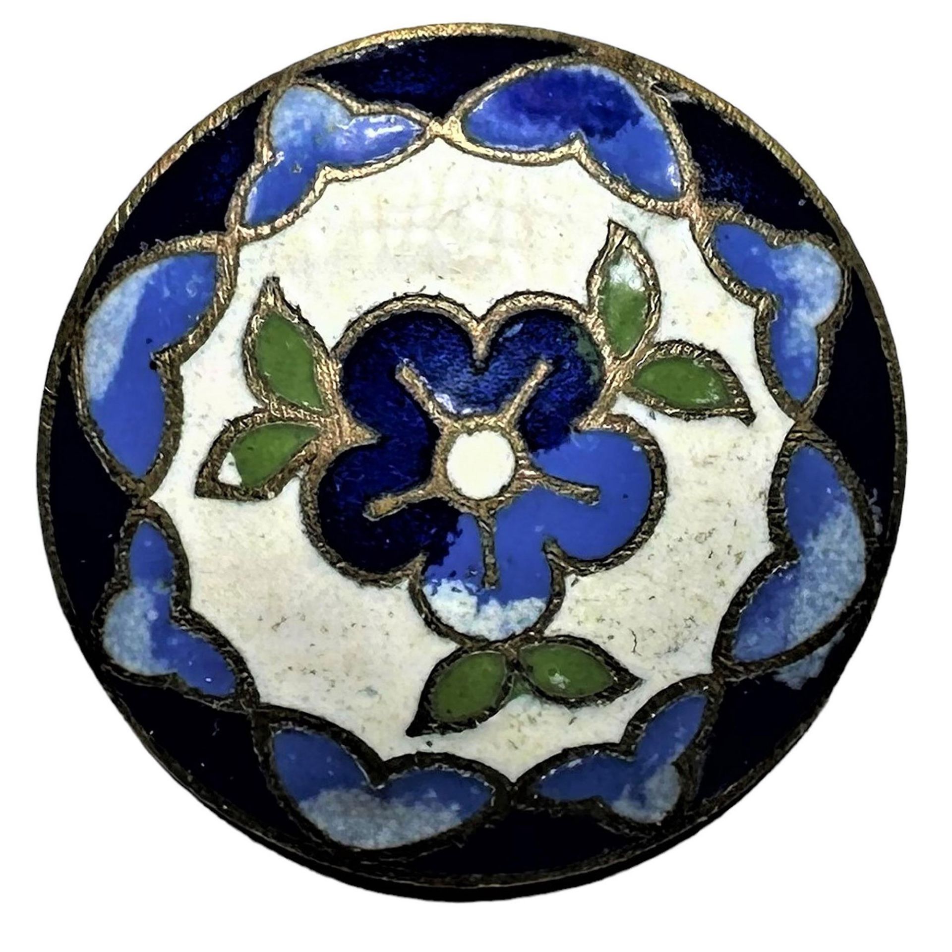 A Small Card of Division 1 Enamel Buttons - Bild 6 aus 9