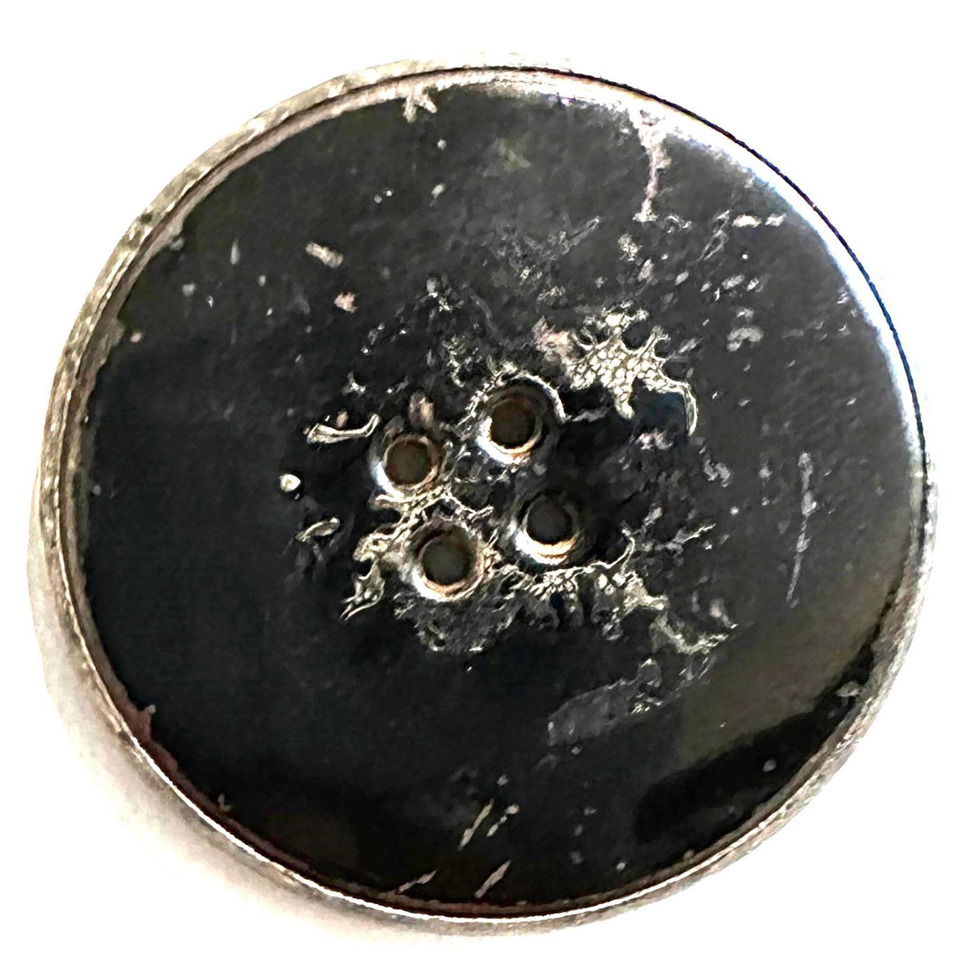 A Rare Division One Black Glass In Metal Button - Bild 3 aus 3