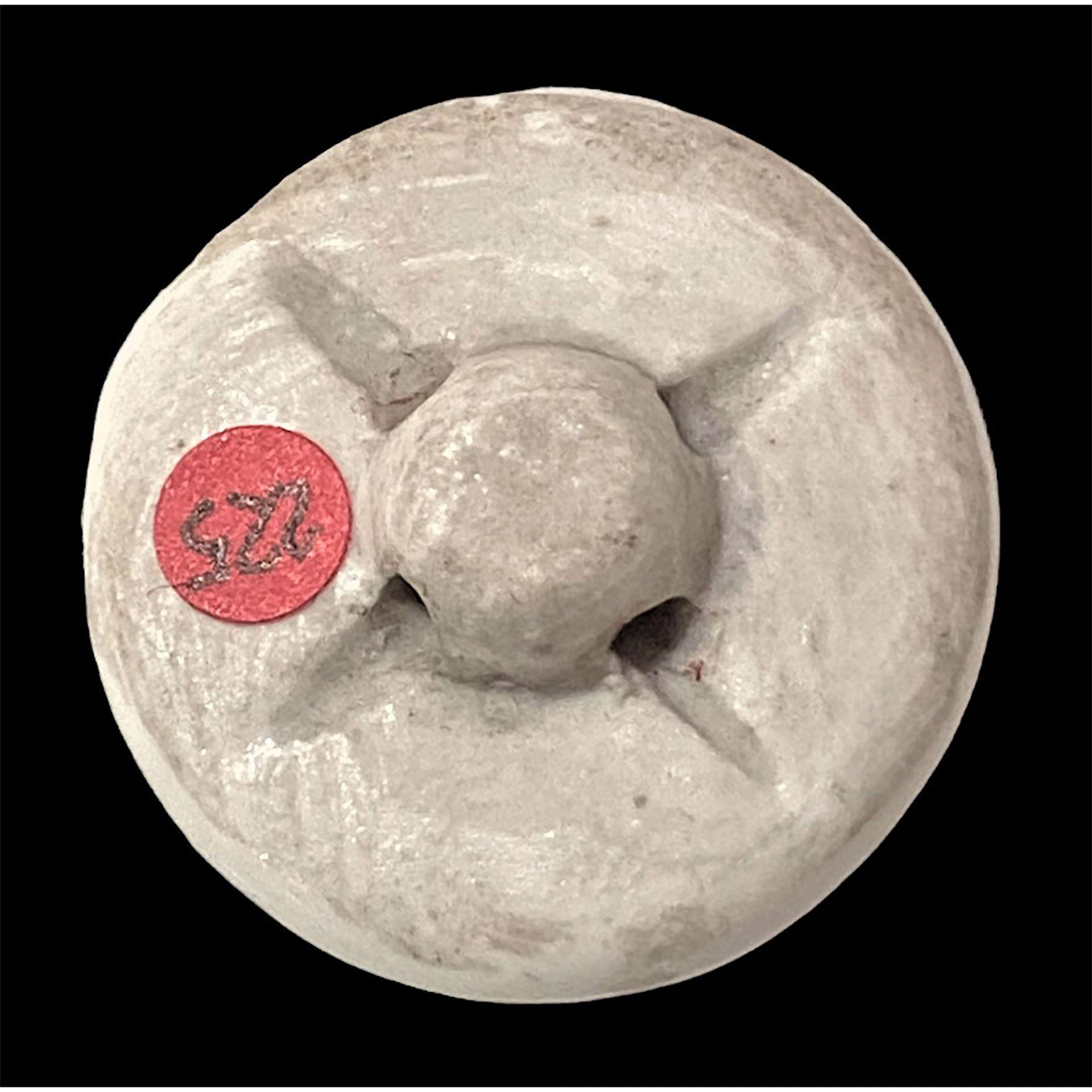 A Scarce Division One White Ceramic Button - Image 2 of 2