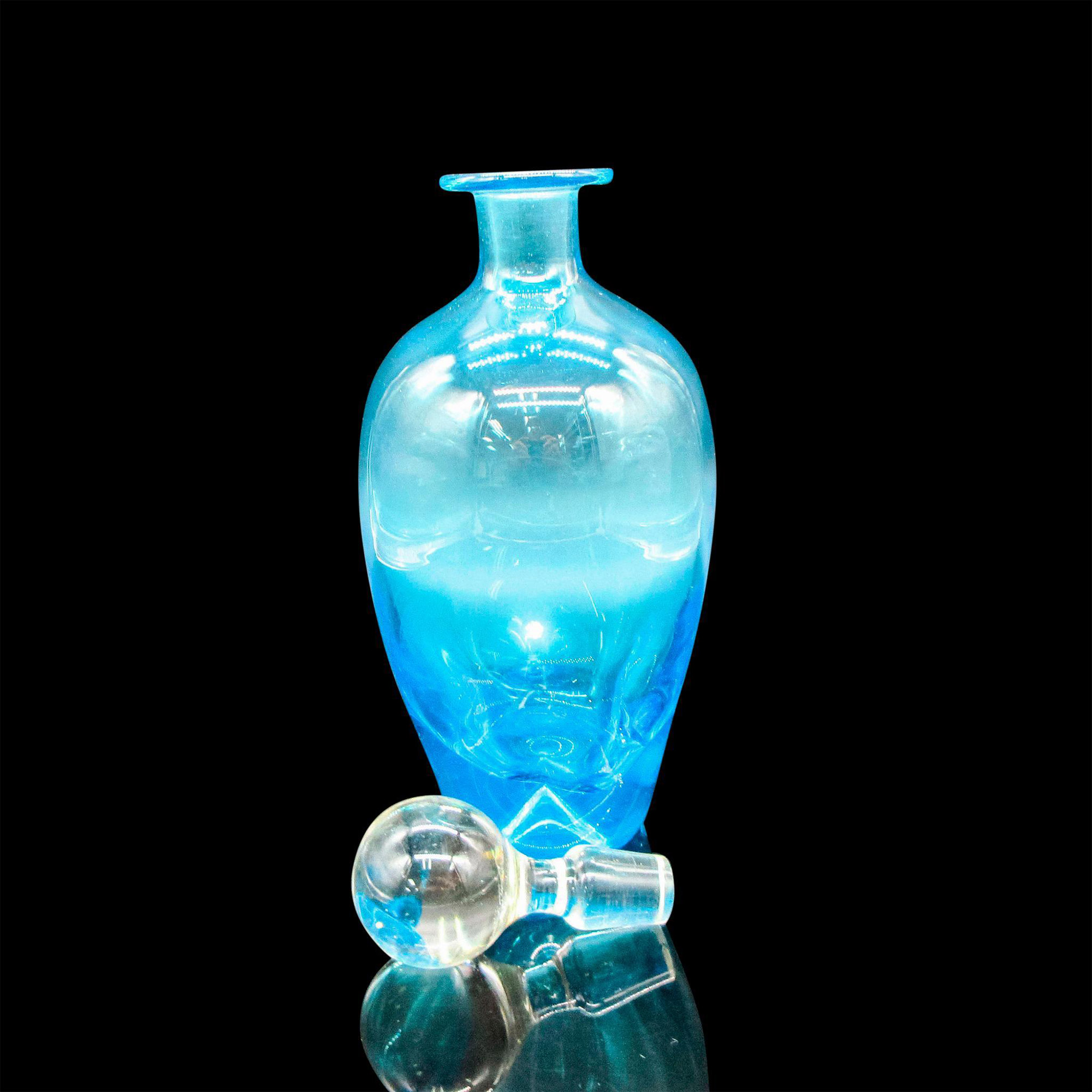 Mid-century Blue Pinched Glass Decanter with Stopper - Bild 2 aus 3