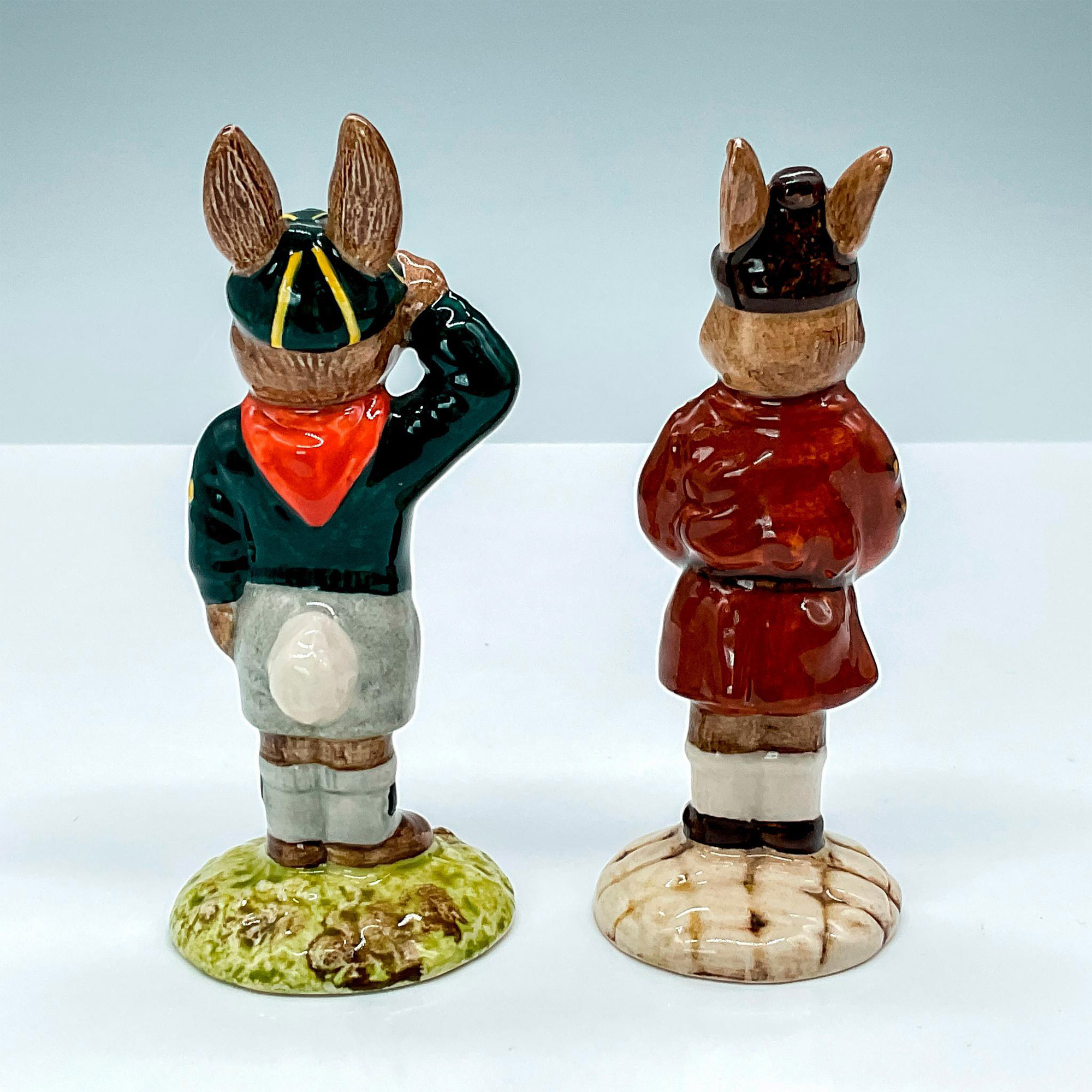 2pc Royal Doulton Bunnykins, Scout Grouping - Image 2 of 3