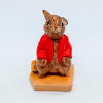 Royal Doulton Bunnykins Figurine, Little Sleepyhead DB444