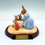 Royal Doulton Bunnykins Figurine, Bath Night DB241