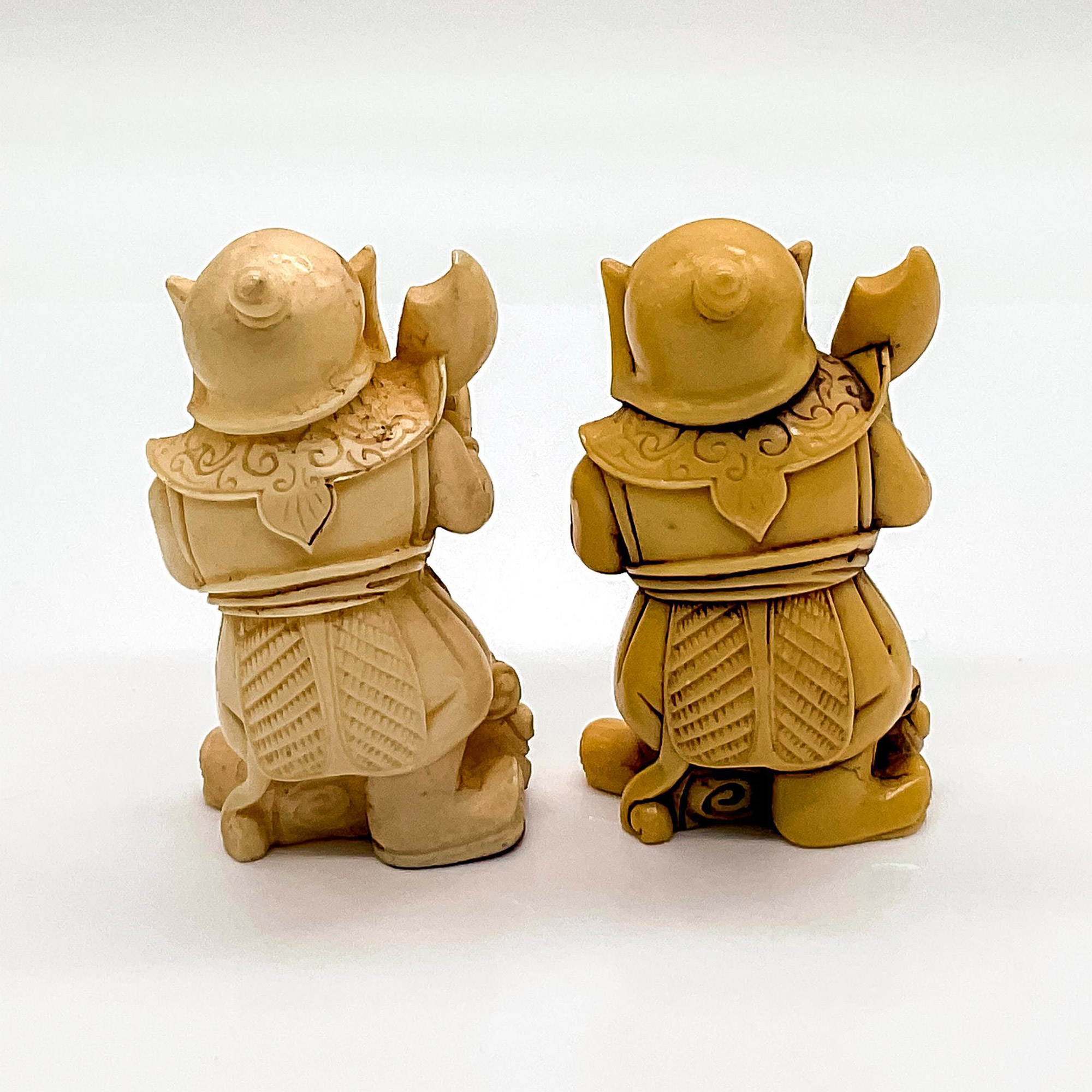 Pair of Chinese Resin Warrior Figurines - Image 2 of 3