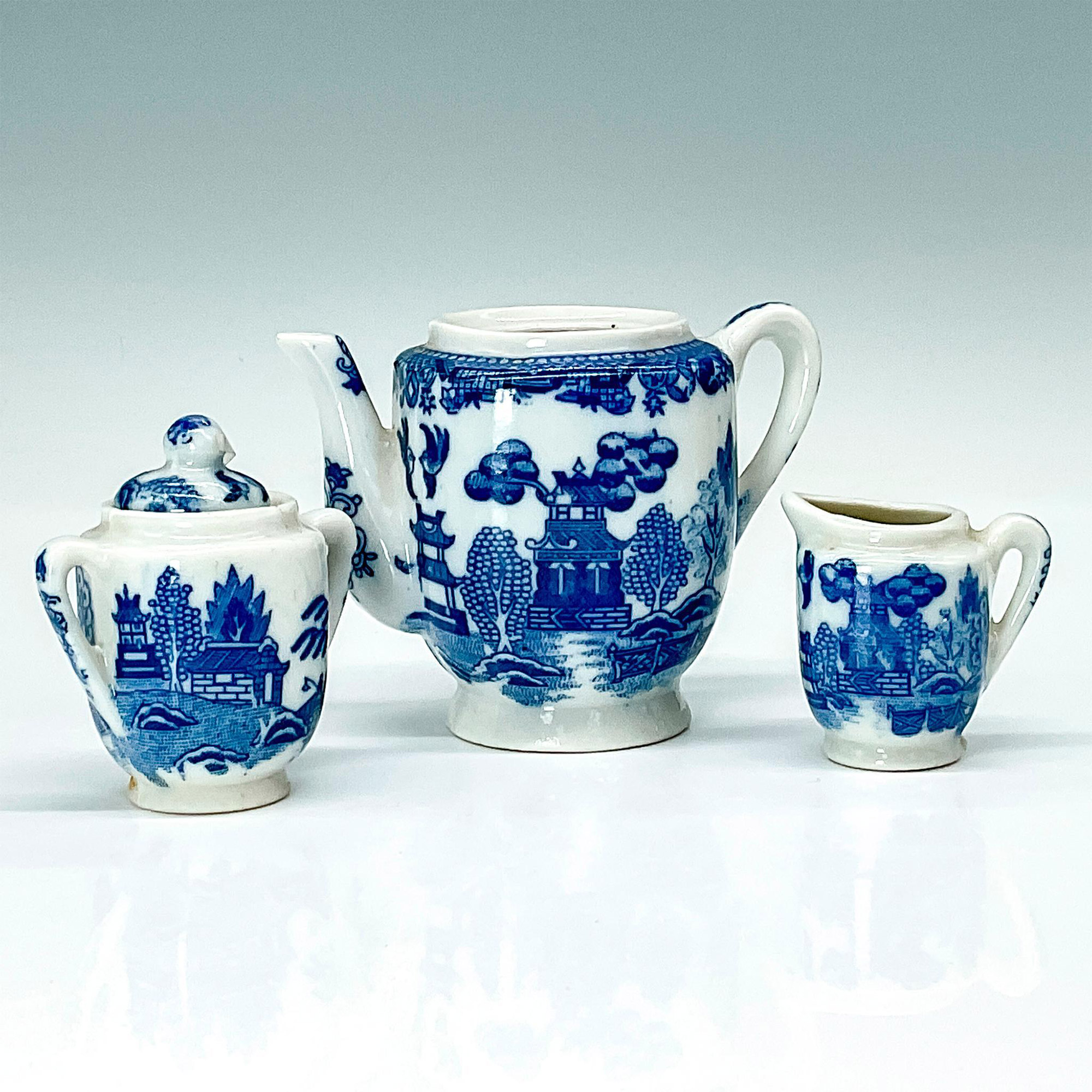 3pc Blue Willow Children's Tea Set Creamer, Sugar, Tea Pot