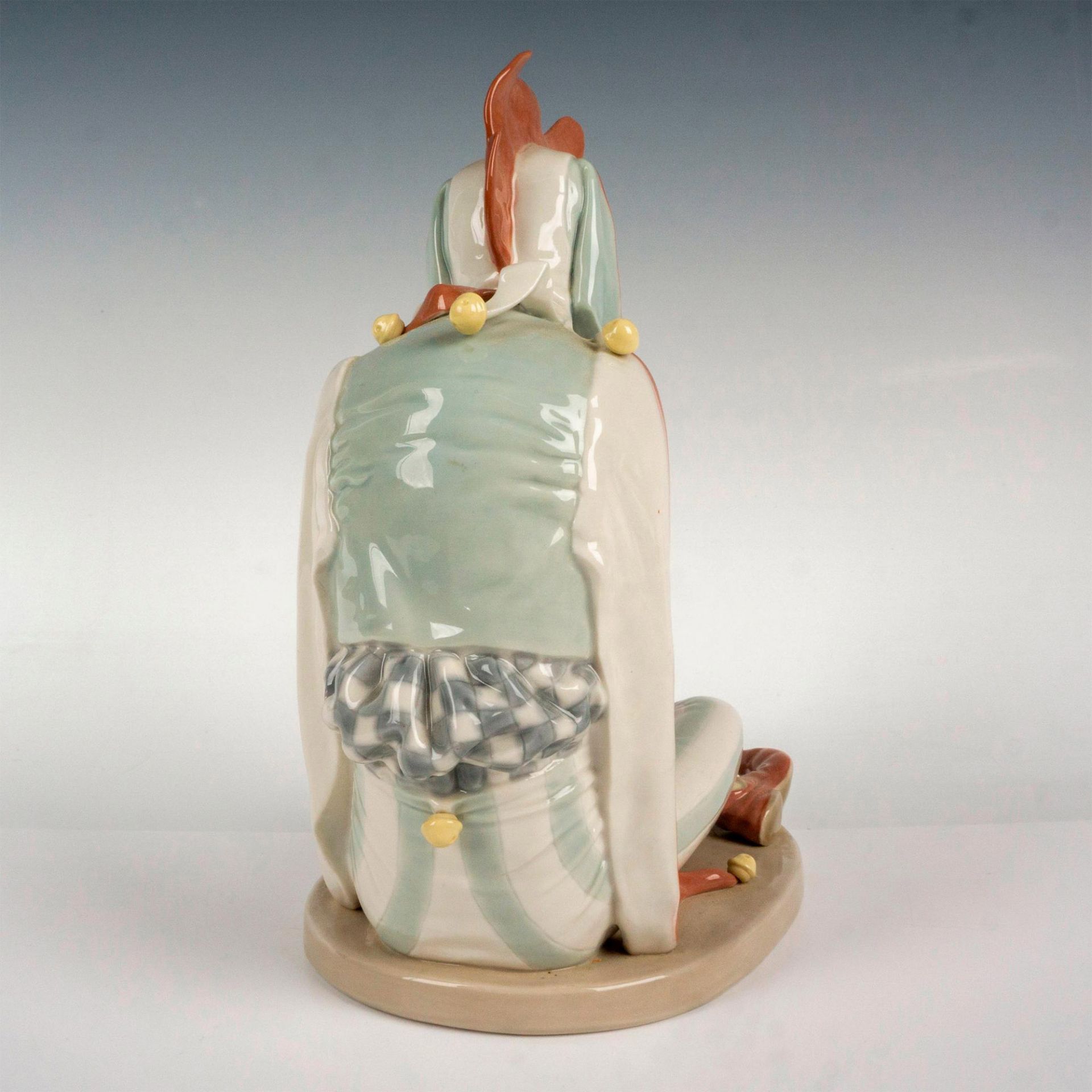 Court Jester 1001405 - Lladro Porcelain Figurine - Image 2 of 3