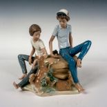 Children's Games 1005379 - Lladro Porcelain Figurine