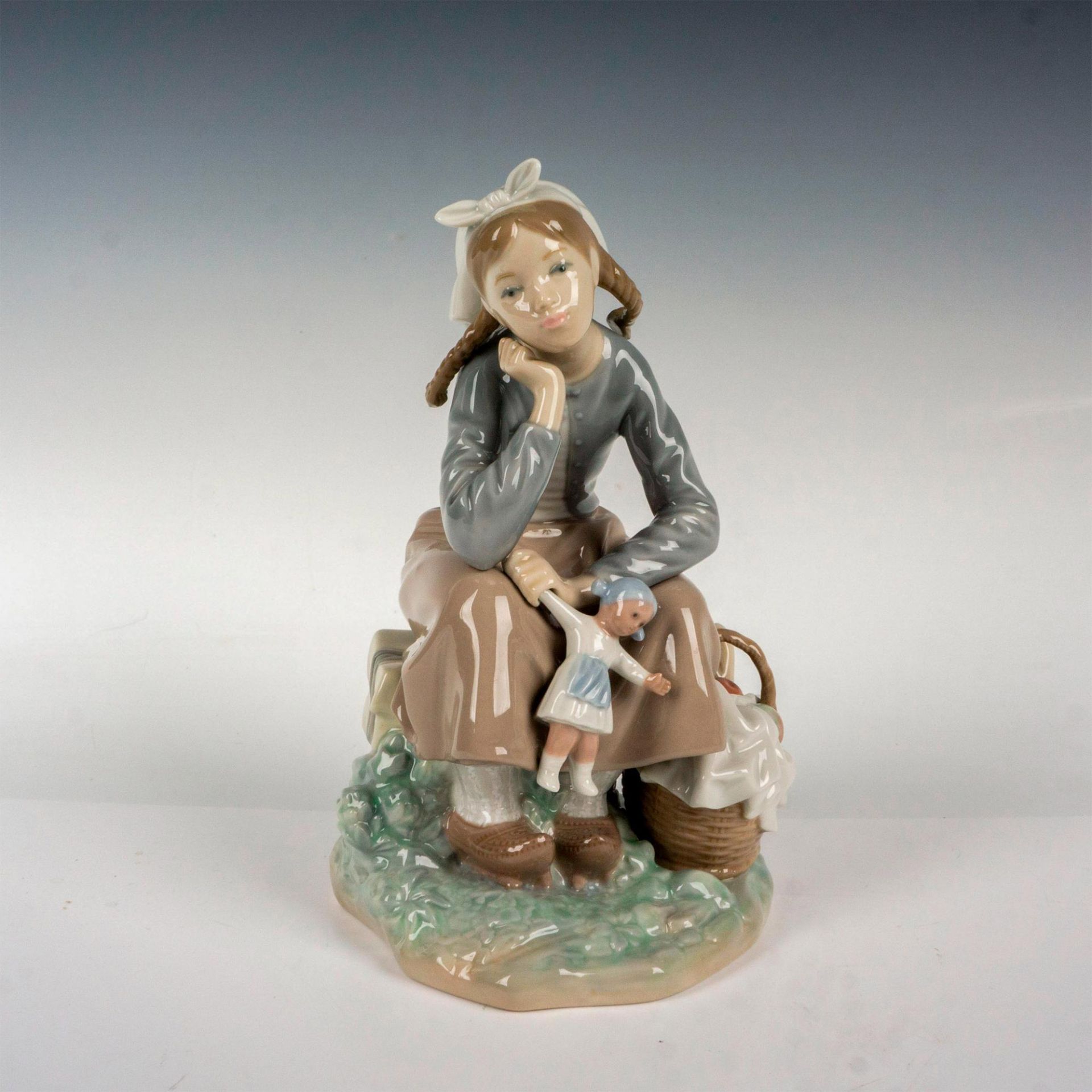 Girl With Doll 1001211 - Lladro Porcelain Figurine
