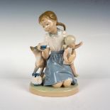 Childs Play 1001280 - Lladro Porcelain Figurine