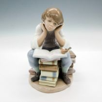 Little Distraction 1006318 - Lladro Porcelain Figurine