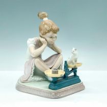 How You've Grown! 1005474 - Lladro Porcelain Figurine