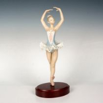 In Full Relave 1005815 - Lladro Porcelain Figurine