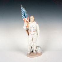 Apollo Landing 1006168 - Lladro Porcelain Figurine