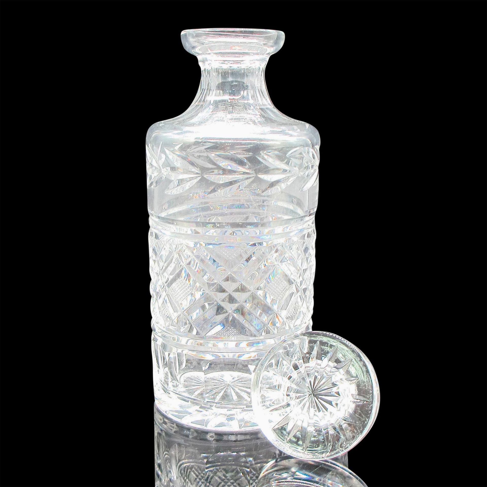 Waterford Crystal Decanter and Stopper, Laurel Criss Cross - Image 2 of 3