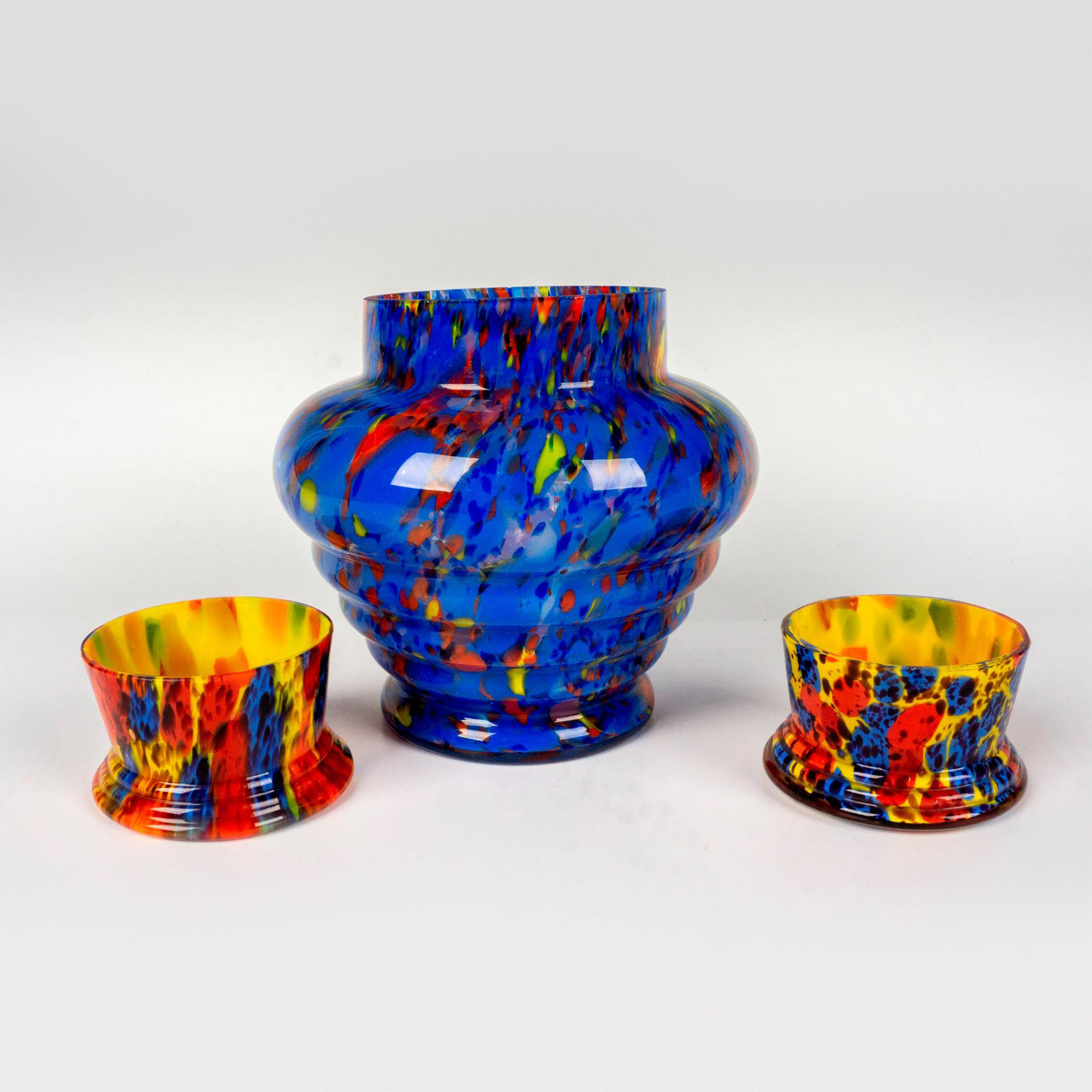3pc Czech Art Glass Speckled Vases - Image 2 of 3