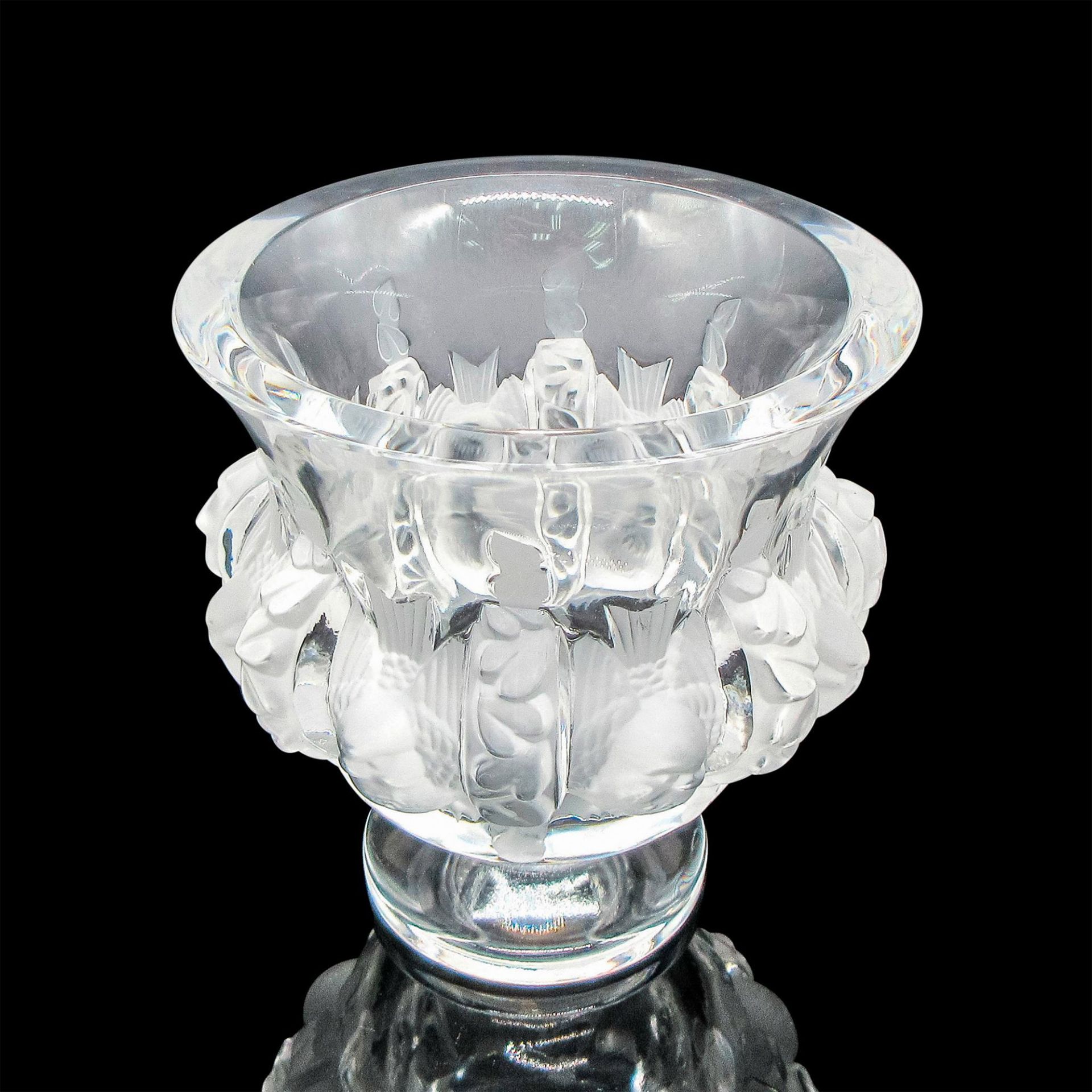 Lalique Crystal Vase, Dampierre - Image 2 of 3