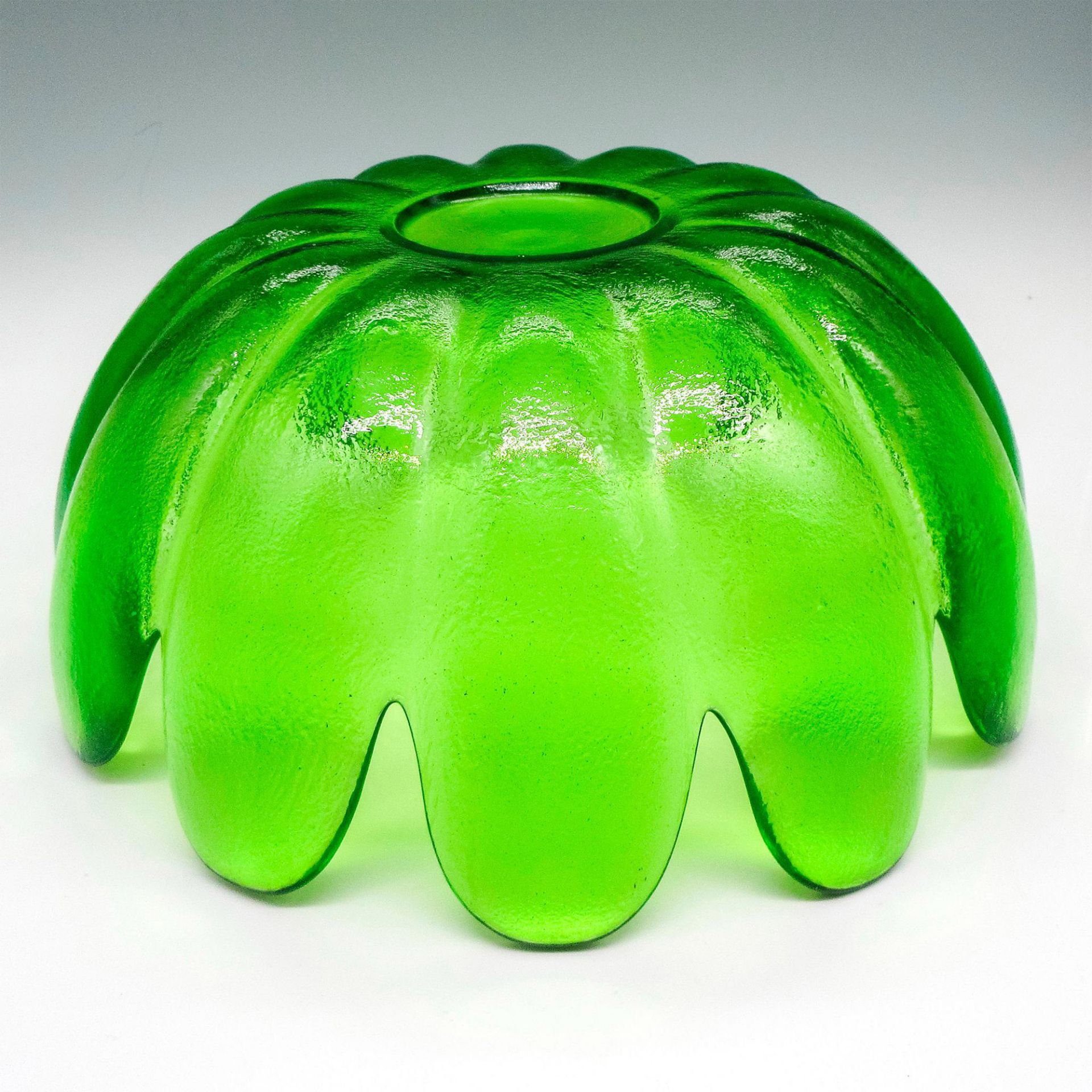 Vintage Indiana Green Glass Bowl - Image 3 of 3