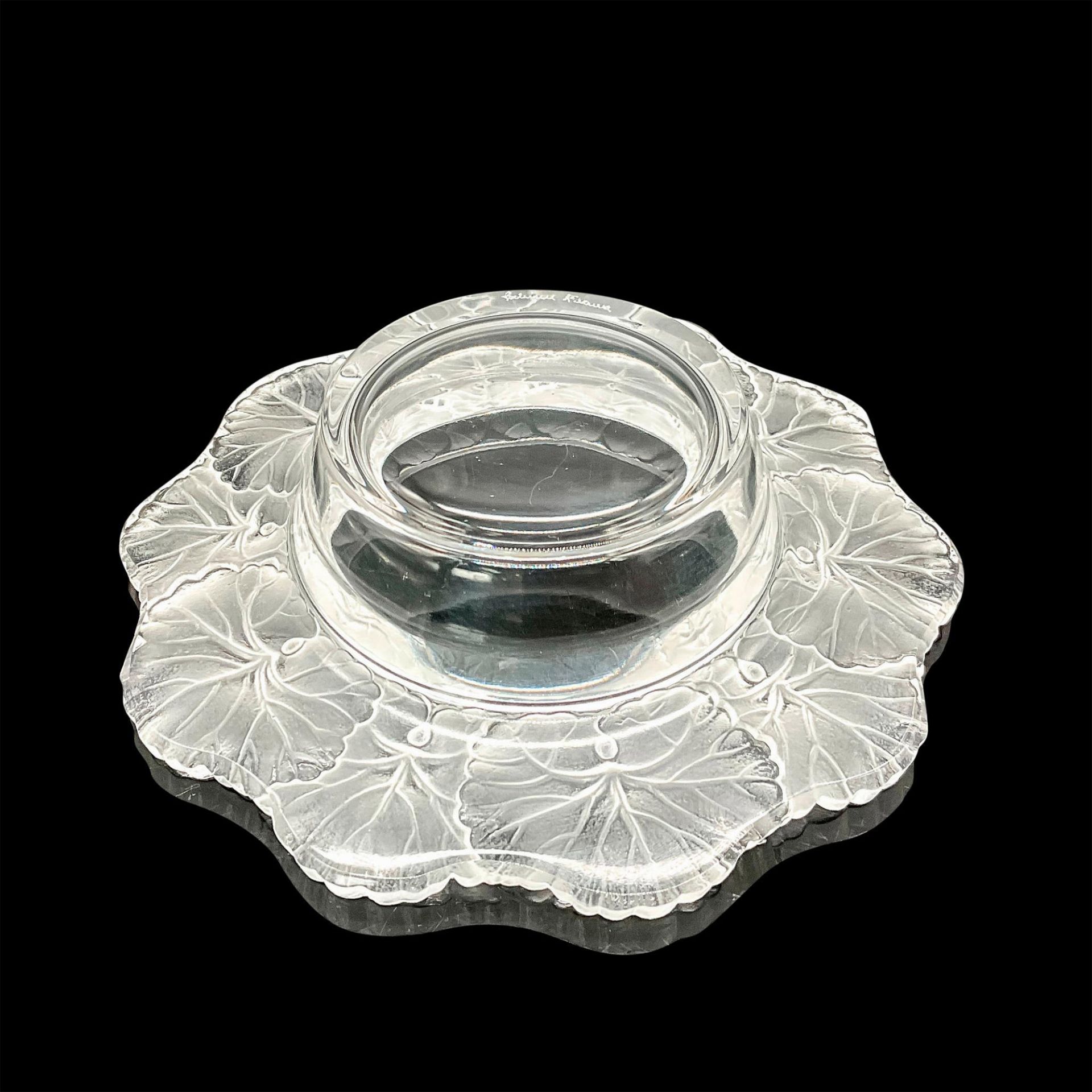 Lalique Crystal Honfleur Geranium Bowl or Dish - Image 3 of 3