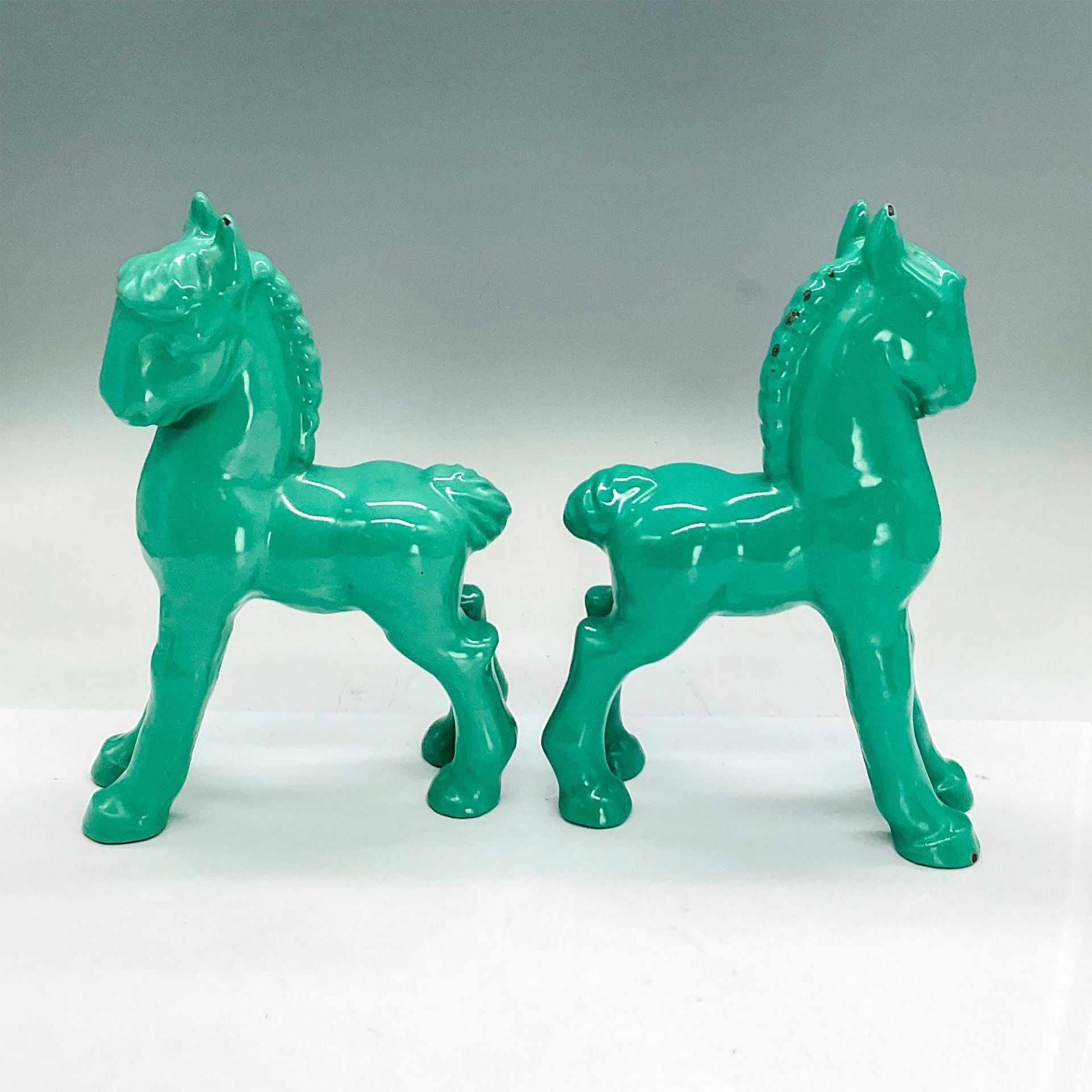 Pair of Enameled Cast Iron Doorstops, Teal Ponies - Bild 2 aus 3