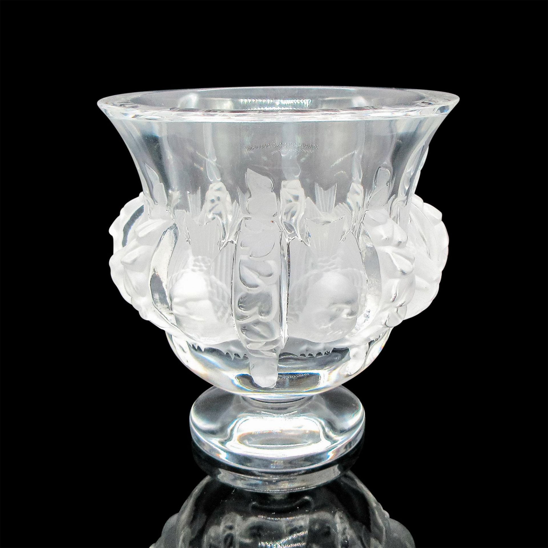 Lalique Crystal Vase, Dampierre