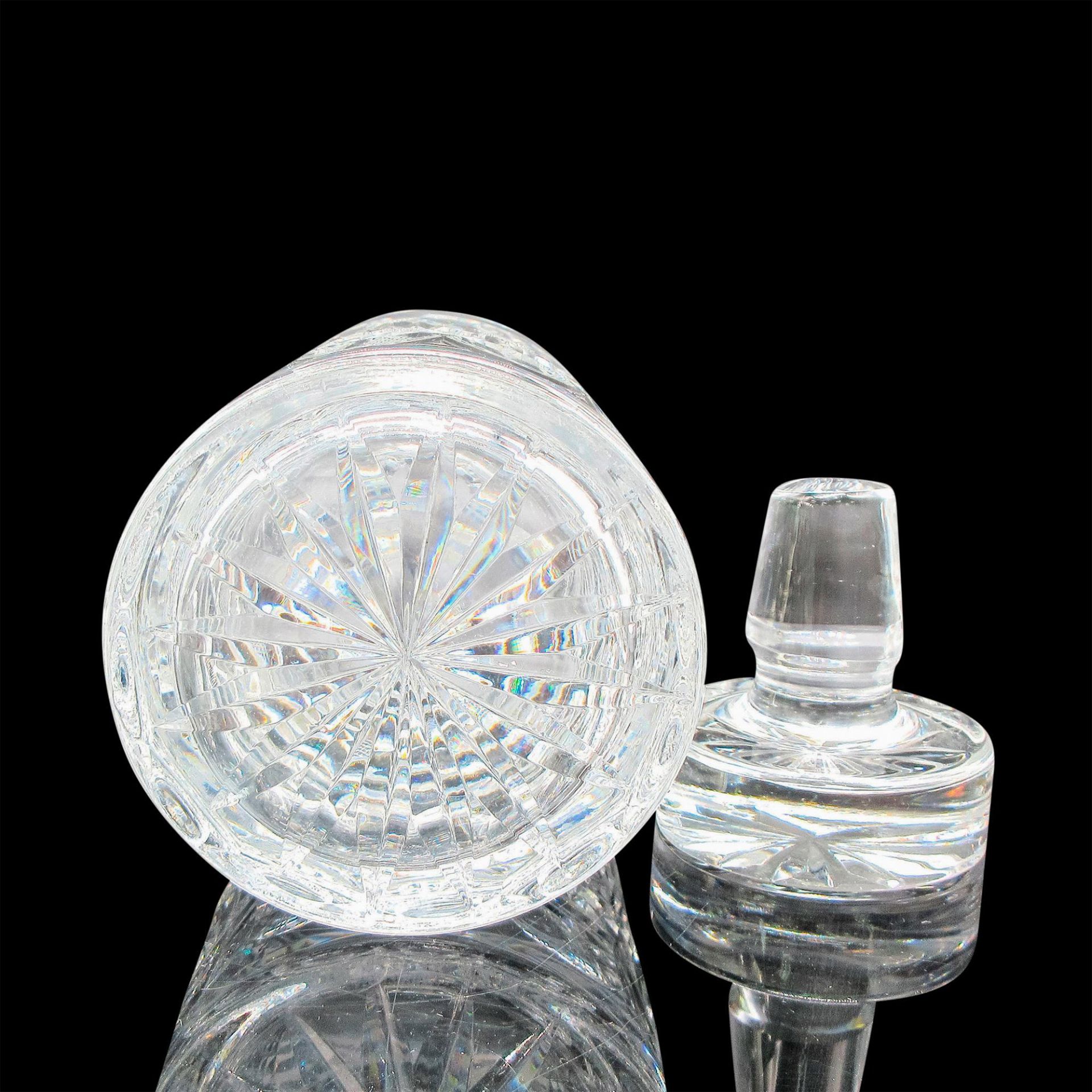 Waterford Crystal Decanter and Stopper, Laurel Criss Cross - Image 3 of 3