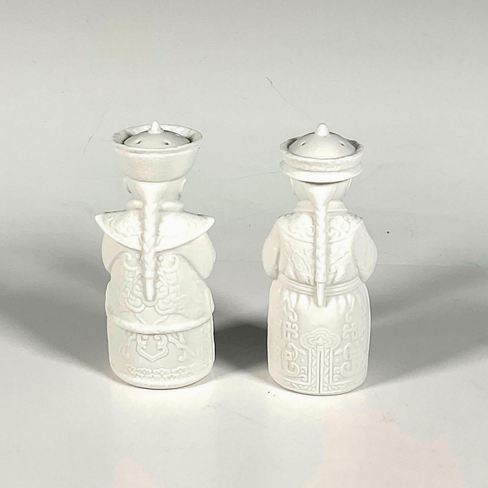 Pair of Lladro Porcelain Salt and Pepper Shakers - Bild 2 aus 4