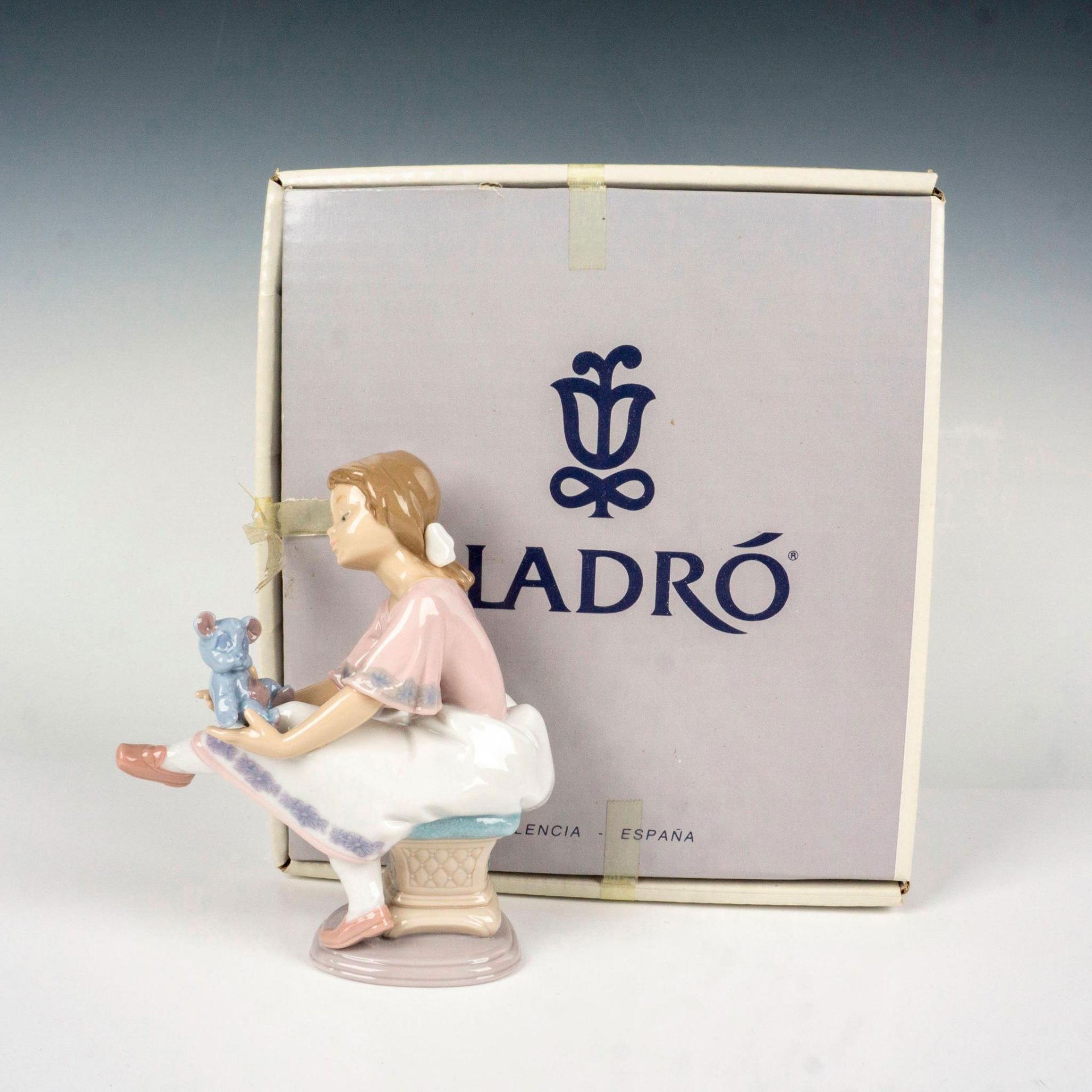 Best Friend 1007620 - Lladro Porcelain Figurine - Image 4 of 4