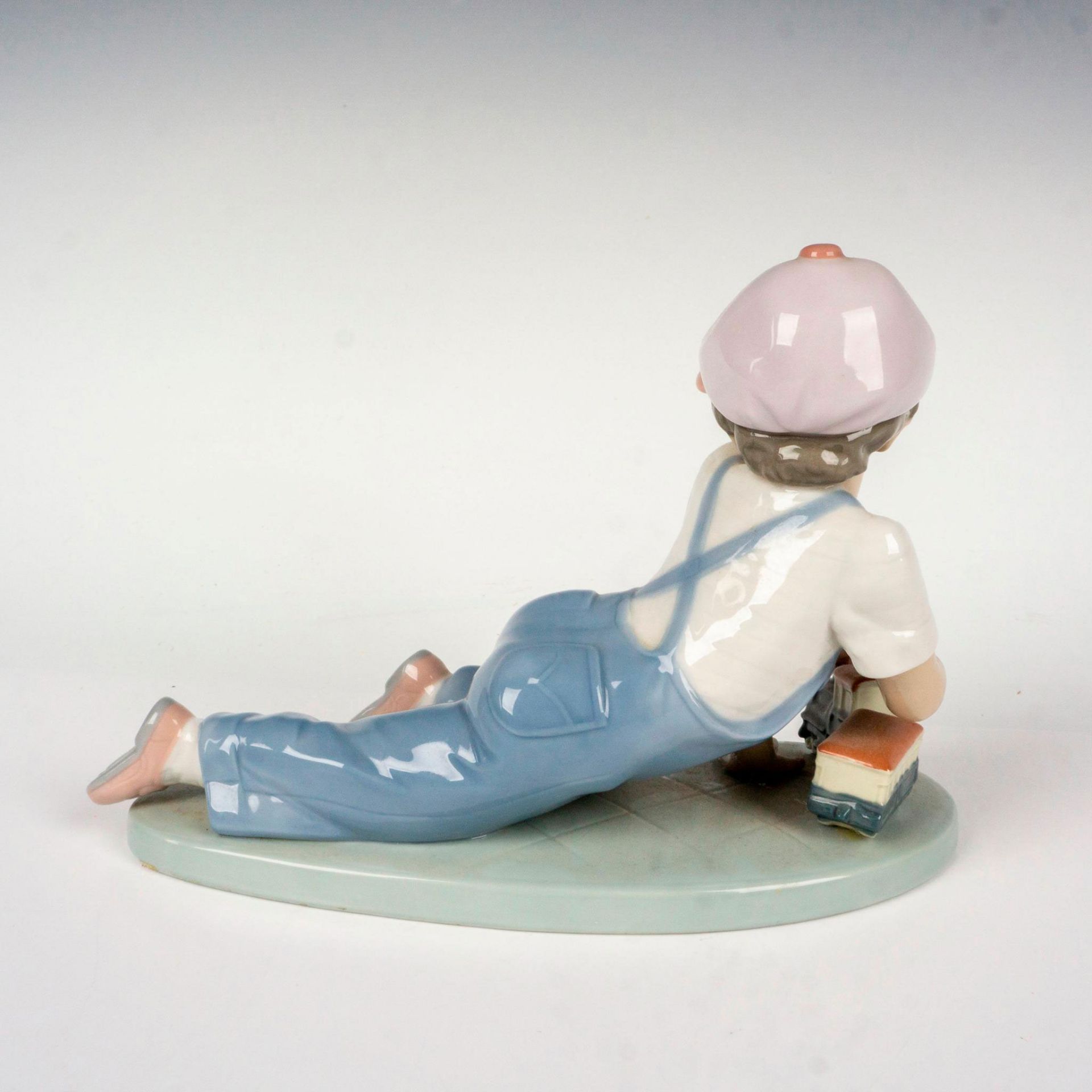 All Aboard 1007619 - Lladro Porcelain Figurine - Image 2 of 4