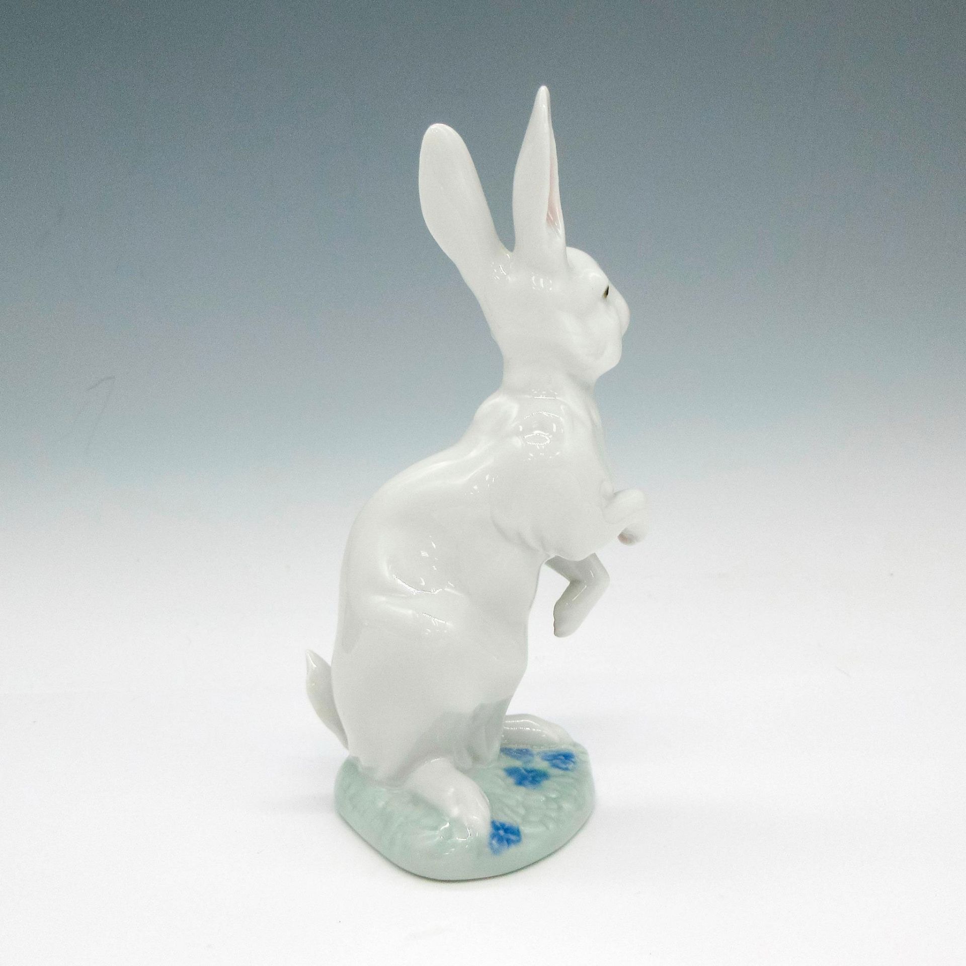 Hippity Hop 1005886 - Lladro Porcelain Figurine - Image 2 of 3