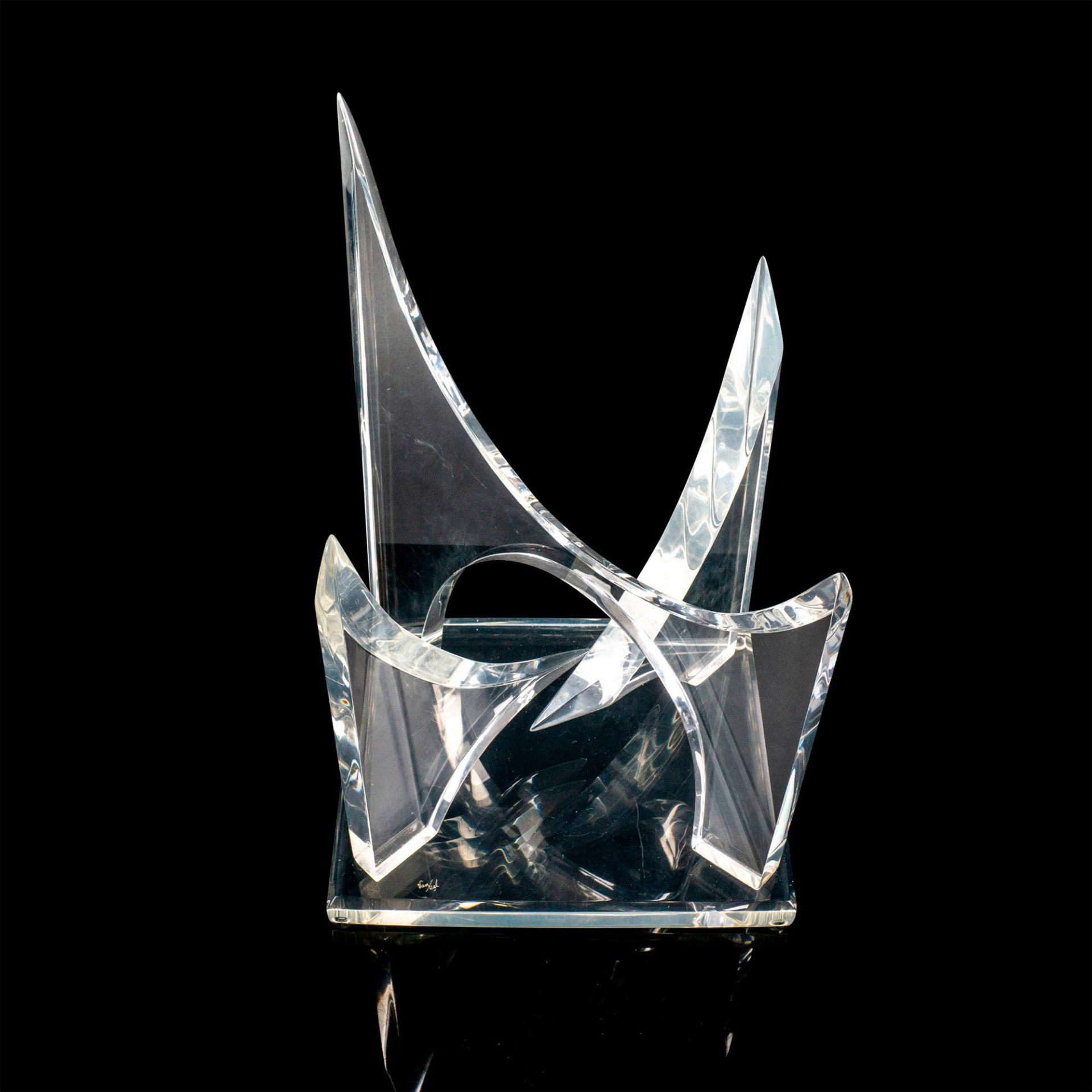 Hivo Van Teal (Cuban/American, b.1976) Lucite Sculpture - Bild 3 aus 5