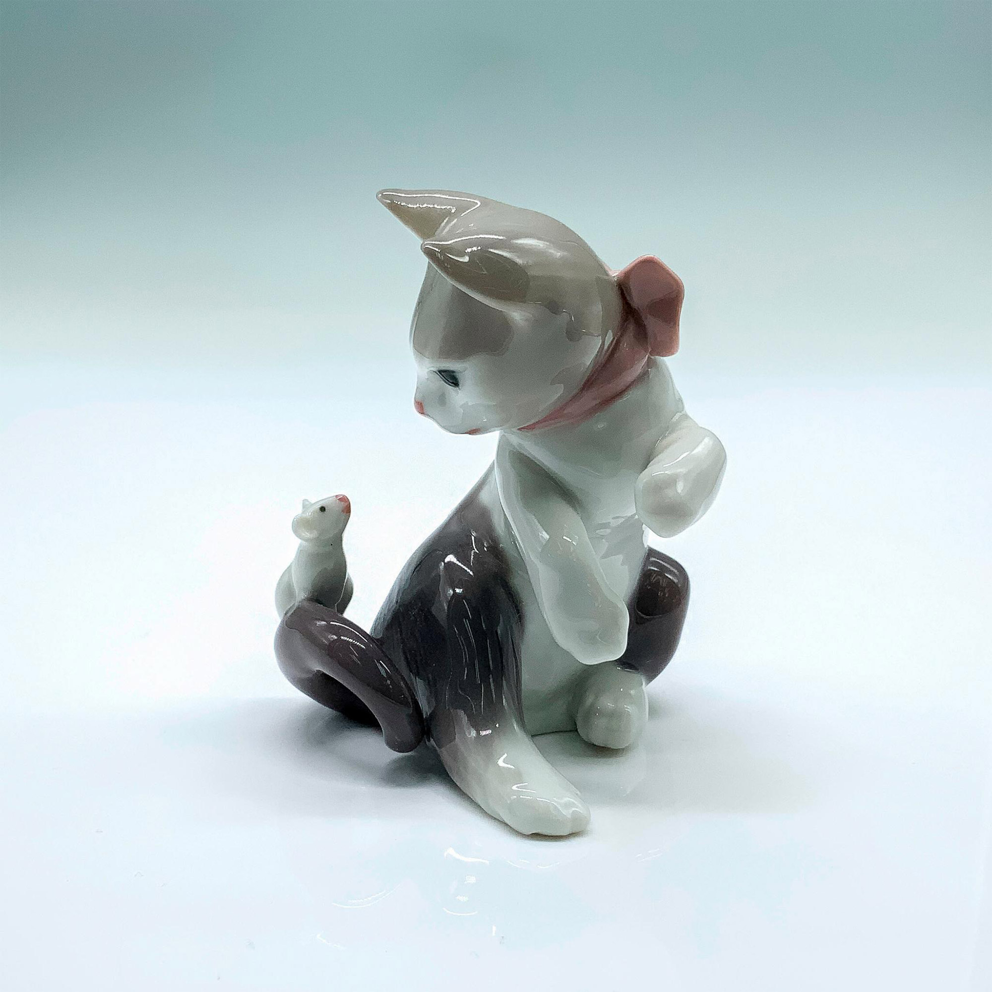 Cat and Mouse 1005236 - Lladro Porcelain Figurine - Image 2 of 4