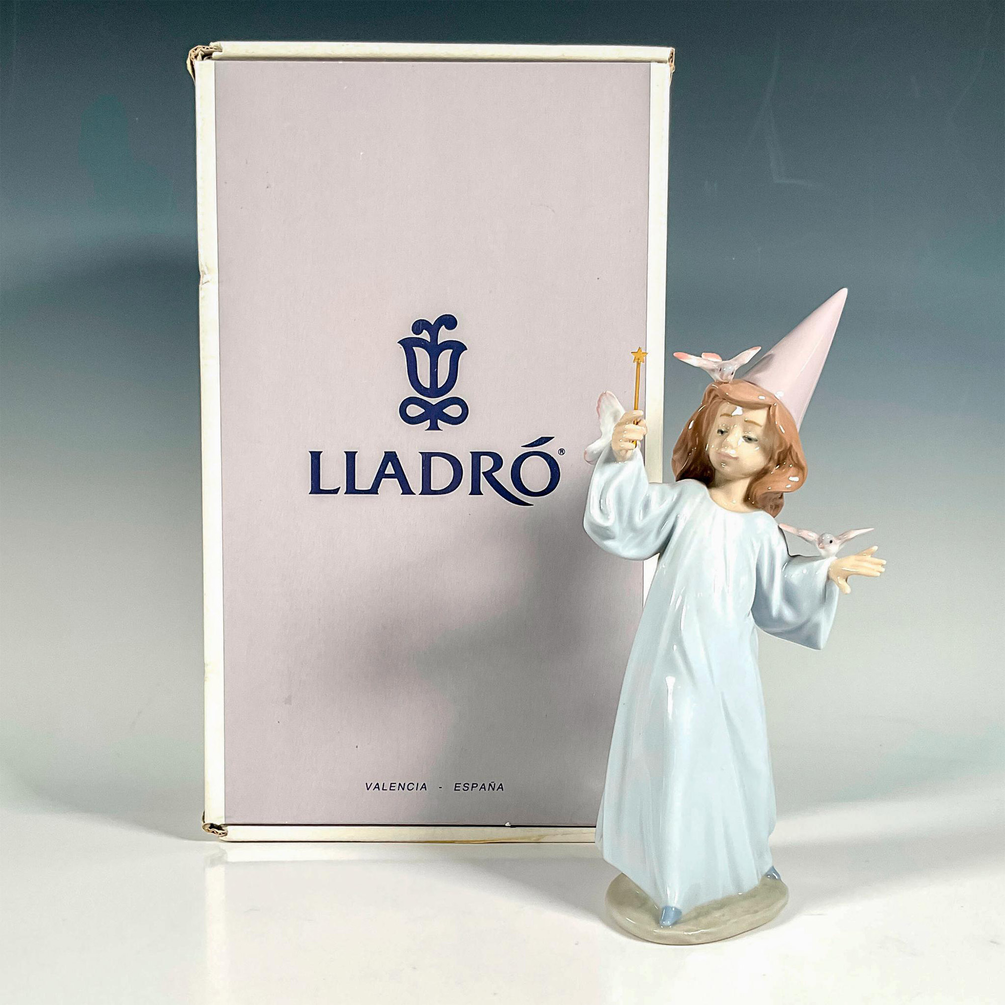 Magical Moment 1006171 - Lladro Porcelain Figurine - Image 4 of 4