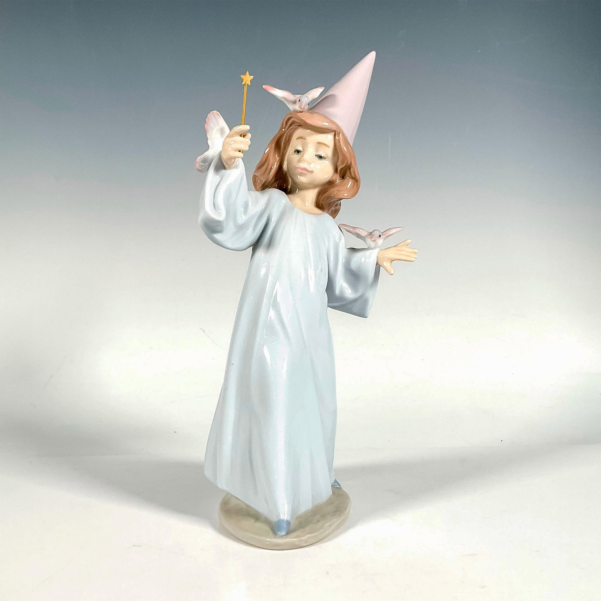 Magical Moment 1006171 - Lladro Porcelain Figurine