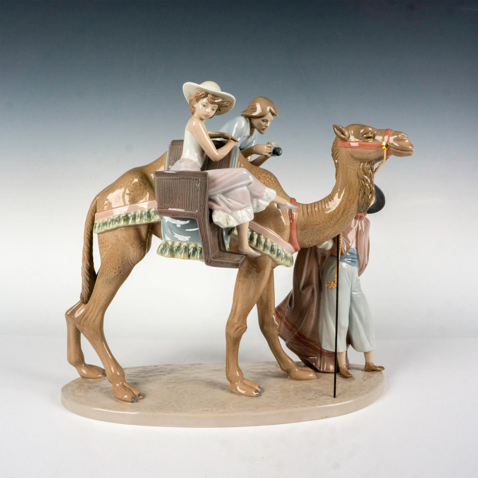Desert Tour 1005402 - Lladro Porcelain Figurine - Image 2 of 4