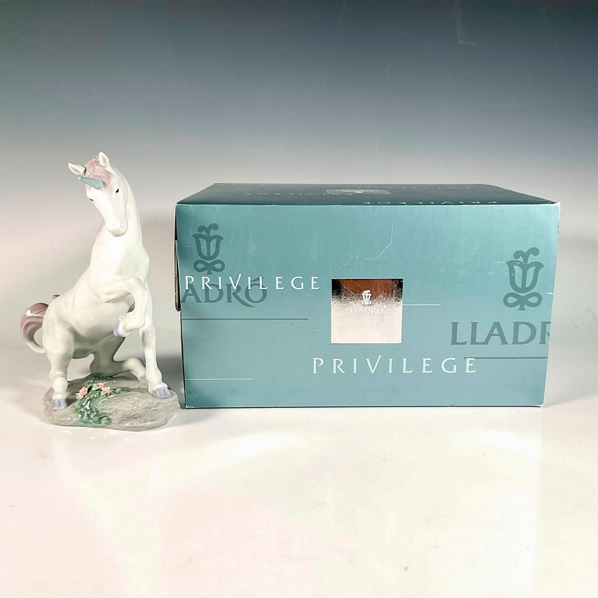 Magical Unicorn 1007697 - Lladro Porcelain Figurine - Image 6 of 6