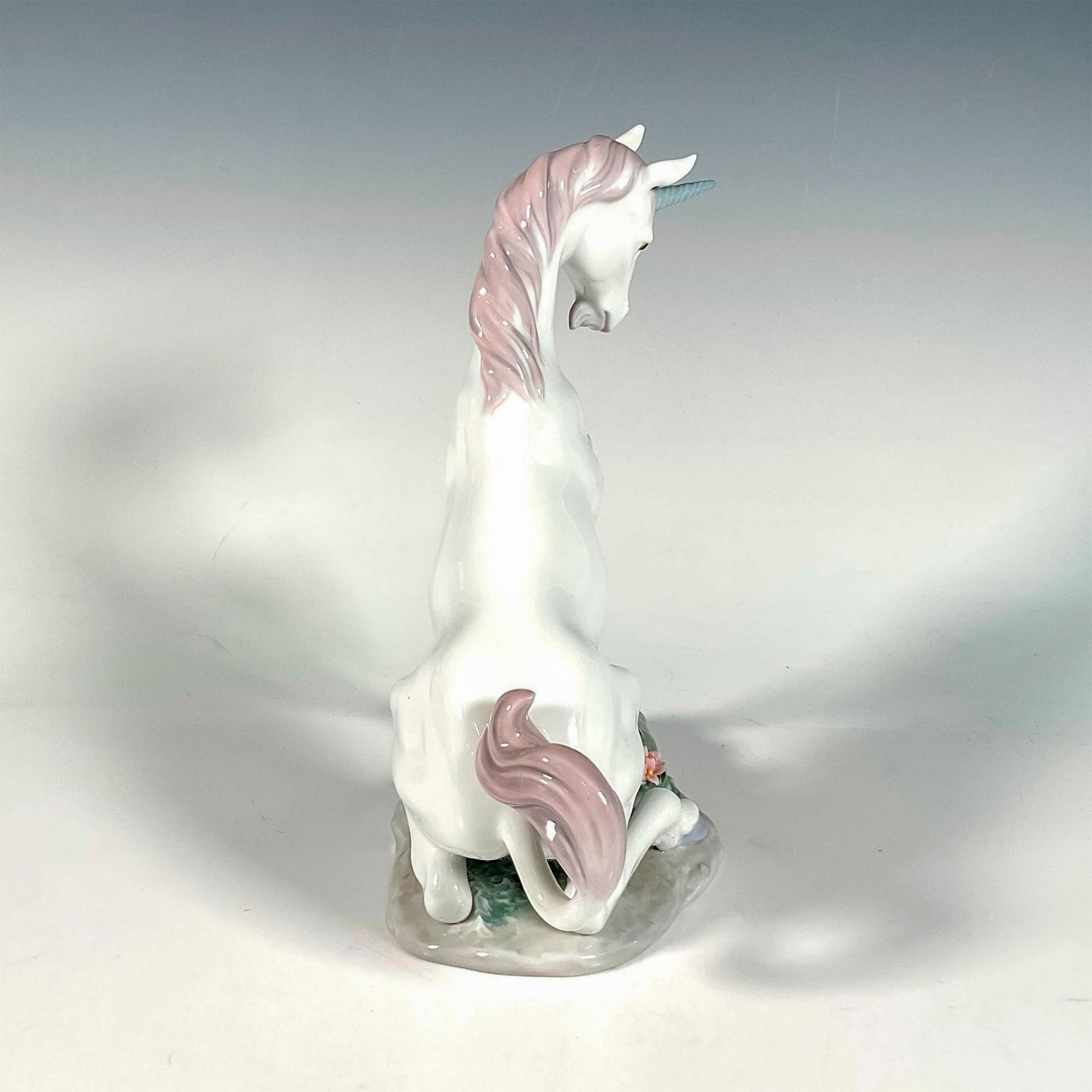 Magical Unicorn 1007697 - Lladro Porcelain Figurine - Image 3 of 6