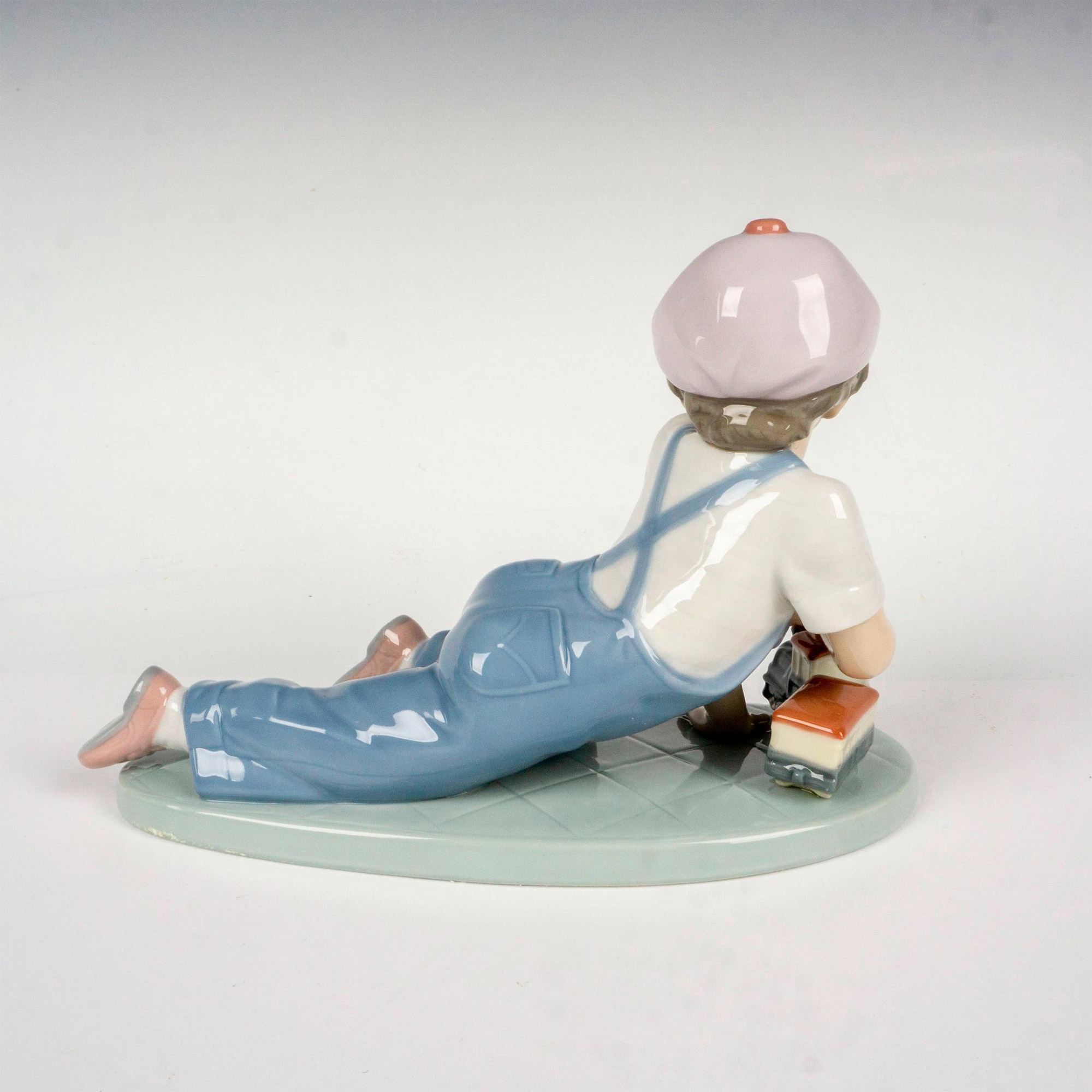 All Aboard 1007619 - Lladro Porcelain Figurine - Image 2 of 4