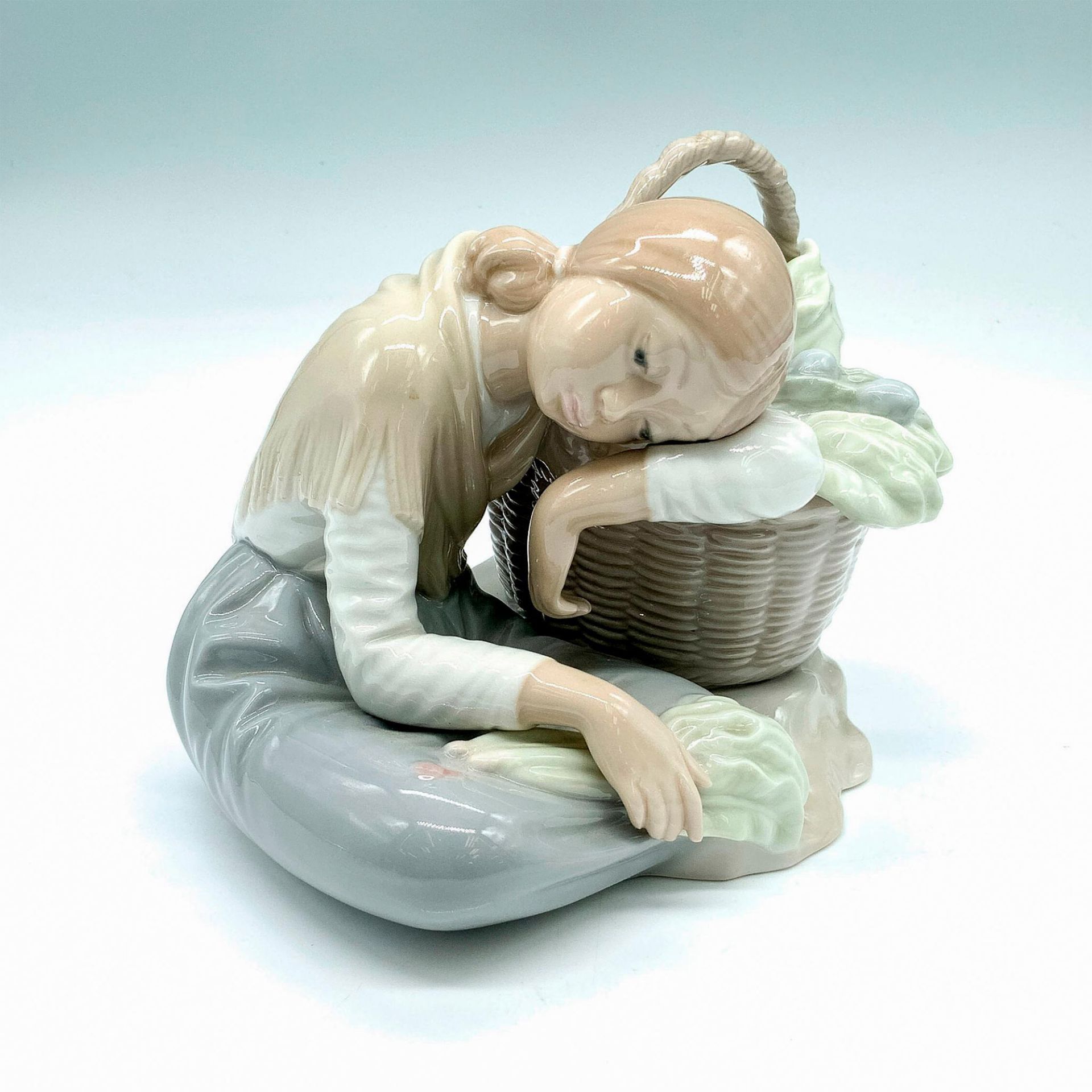 Green Grocer 1087 - Lladro Porcelain Figurine