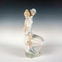 Nao by Shy Love 02000208 -Nao by Lladro Porcelain Figurine