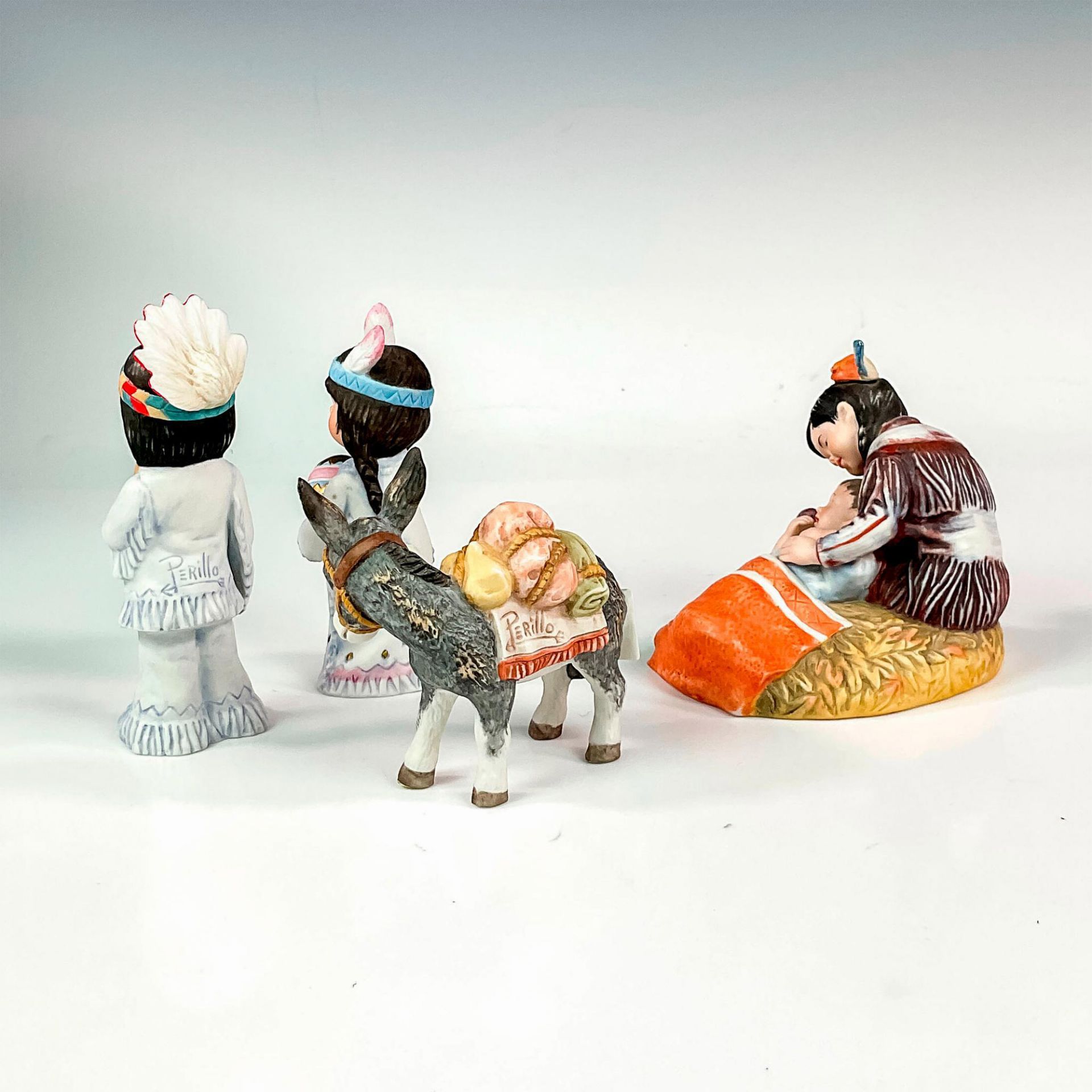16pc Set of Artaffects Native American Figurines - Bild 6 aus 7