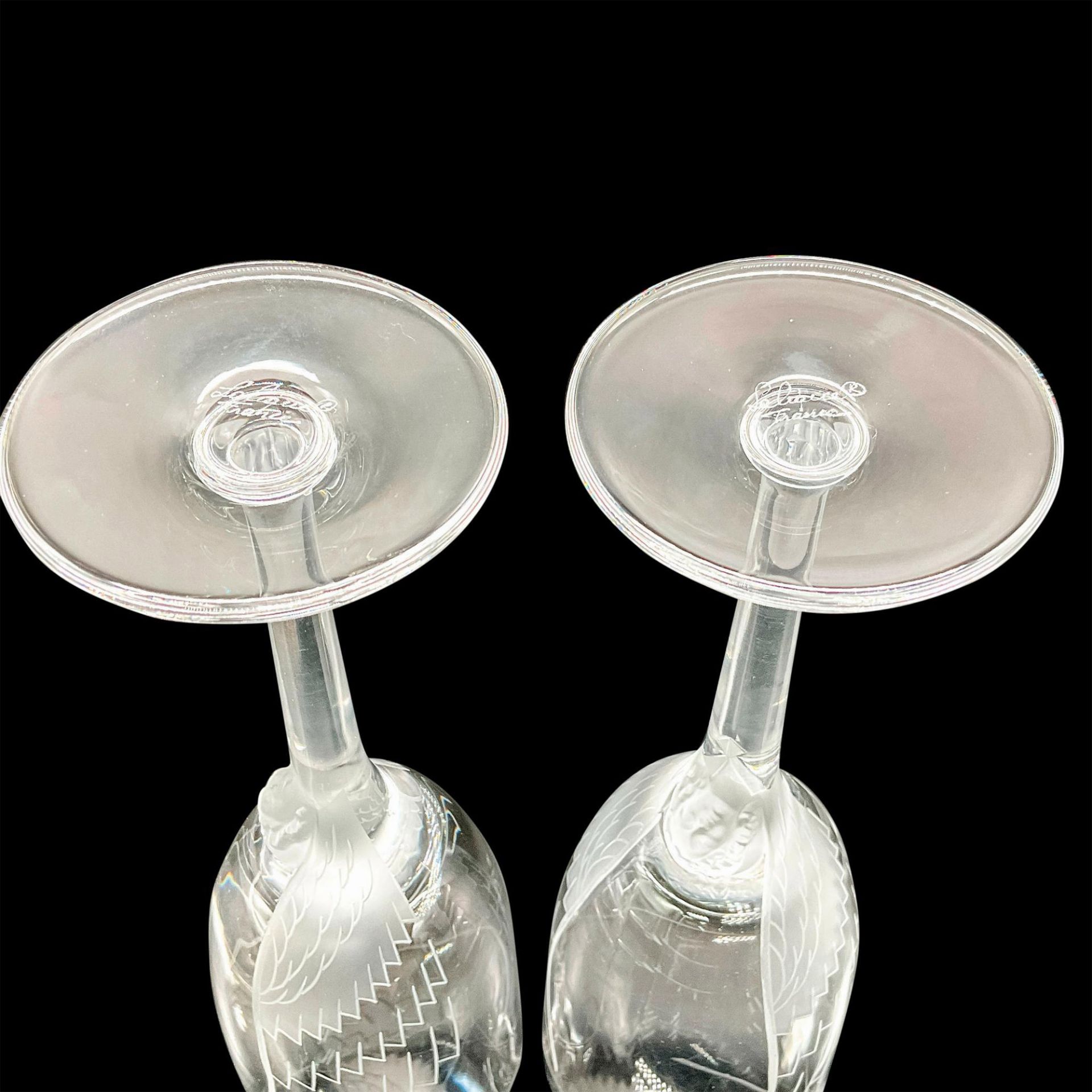 2pc Lalique Crystal Toasting Champagne Flutes, Ange Pattern - Image 3 of 4