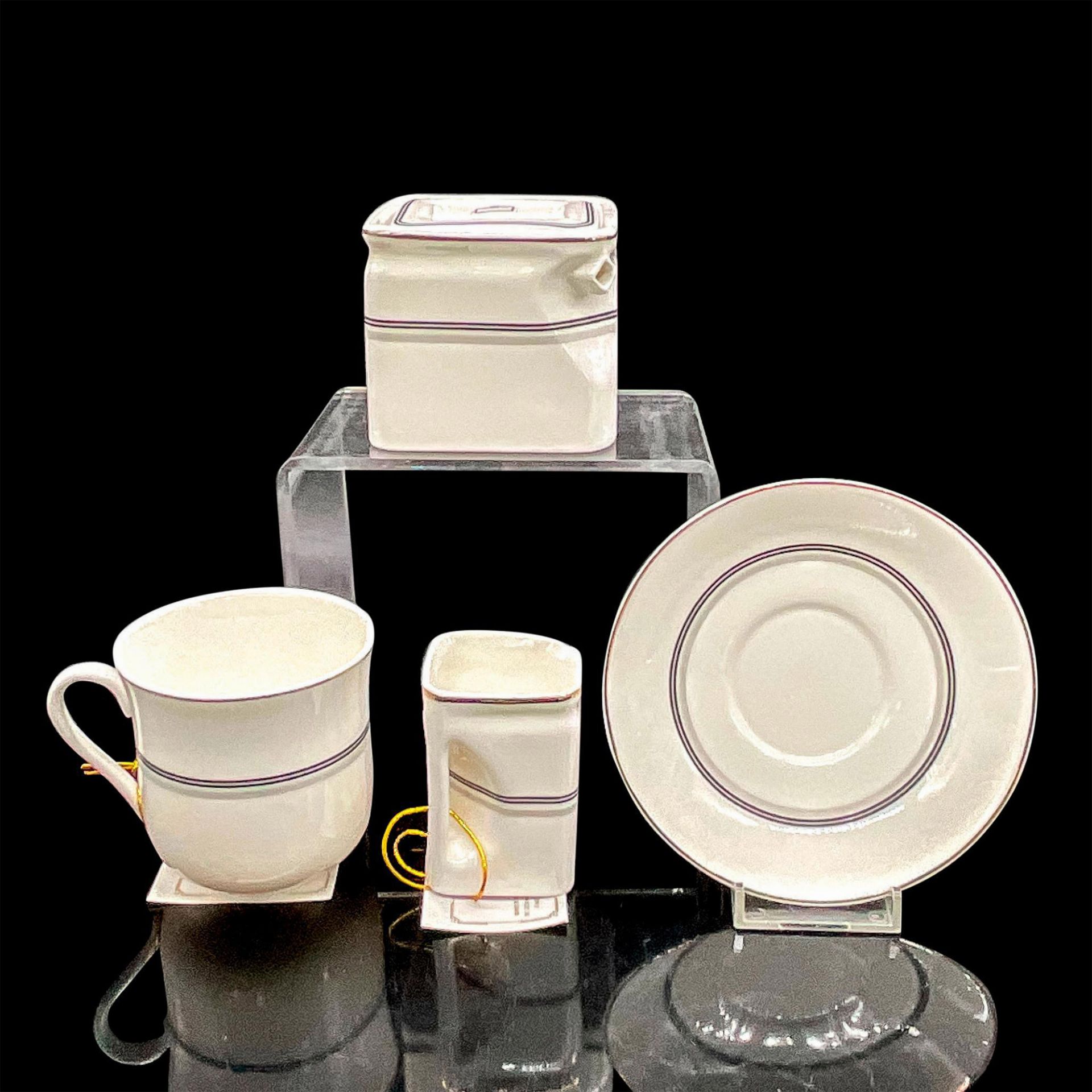 6pc Tea Serving Set, Queen Mary and Titanic Replicas - Image 3 of 16