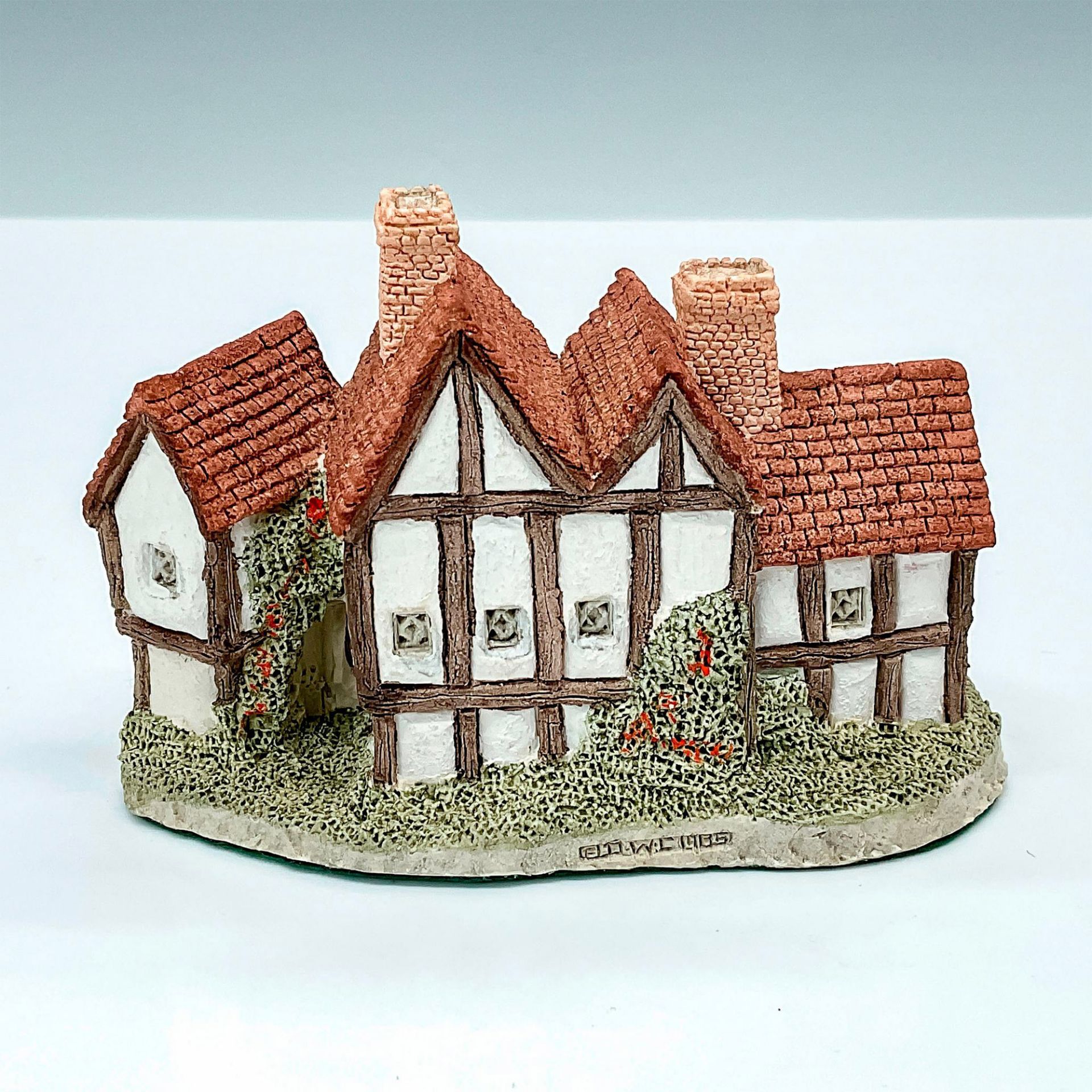 David Winter Cottages Figure, The Apothecary's Shop - Image 2 of 3