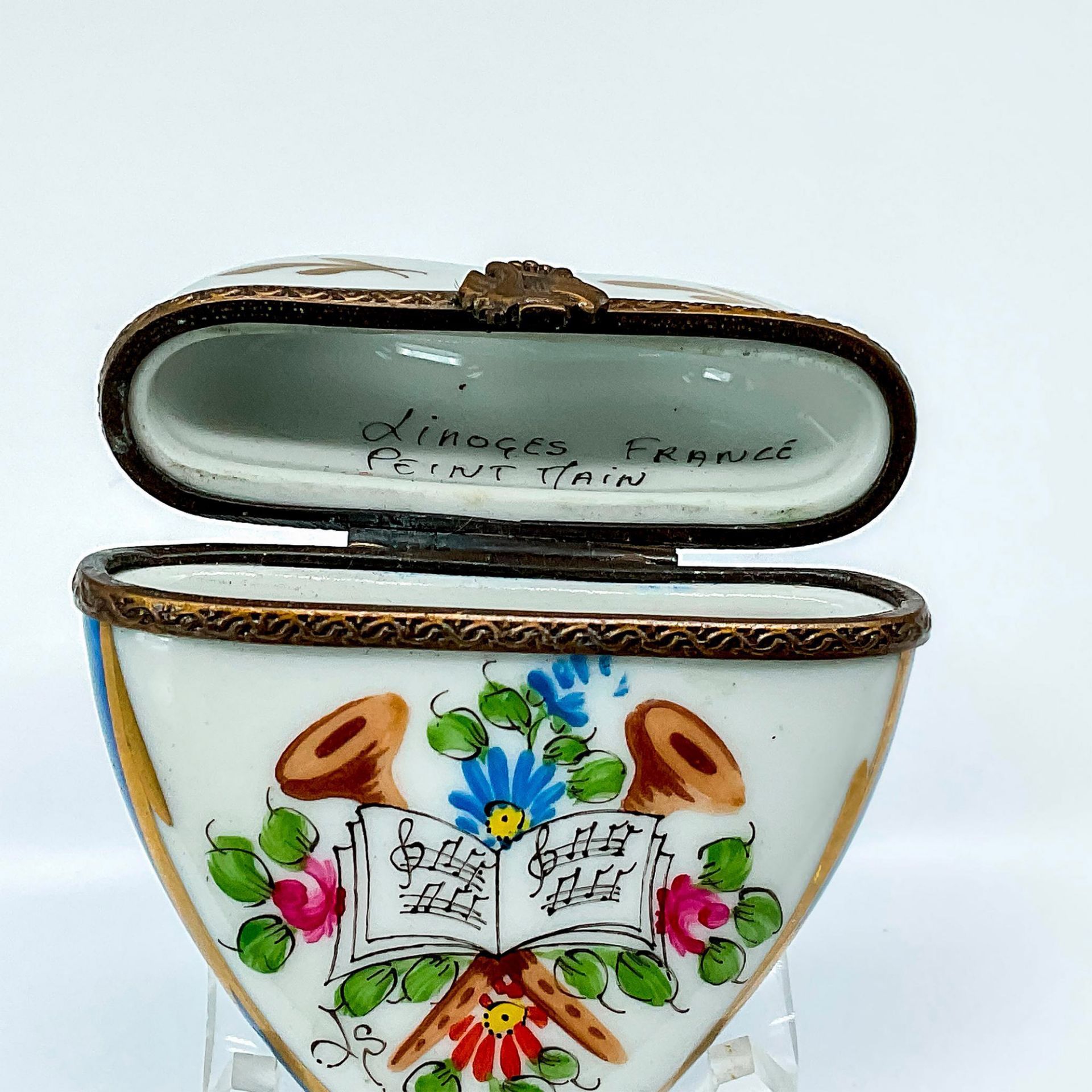 Vintage Limoges Porcelain Hand Painted Heart-Shaped Box - Image 3 of 3